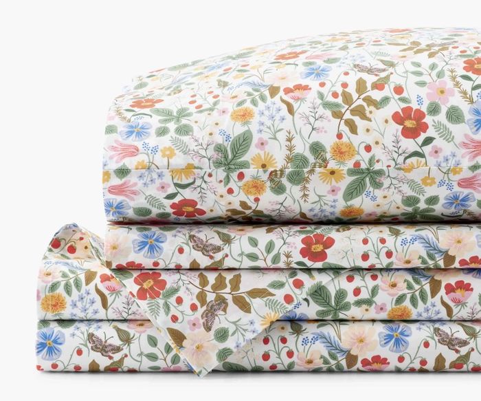 Strawberry Fields White Percale Sheet Set | Rifle Paper Co. | Rifle Paper Co.