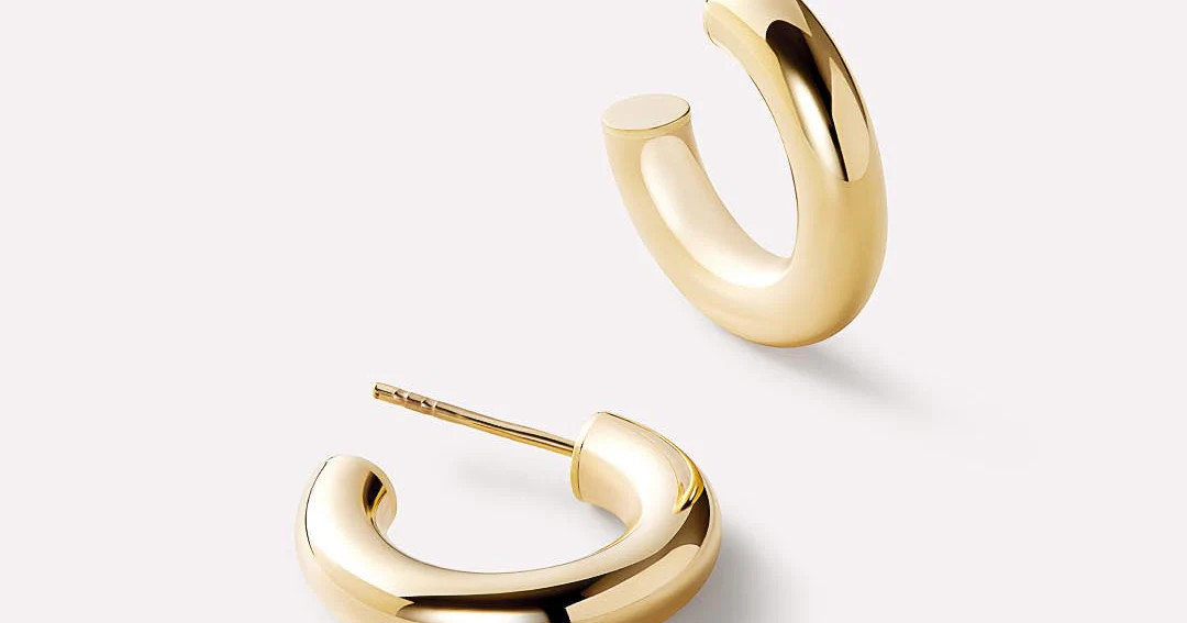 Gold Bold C-Hoops Small | Ana Luisa