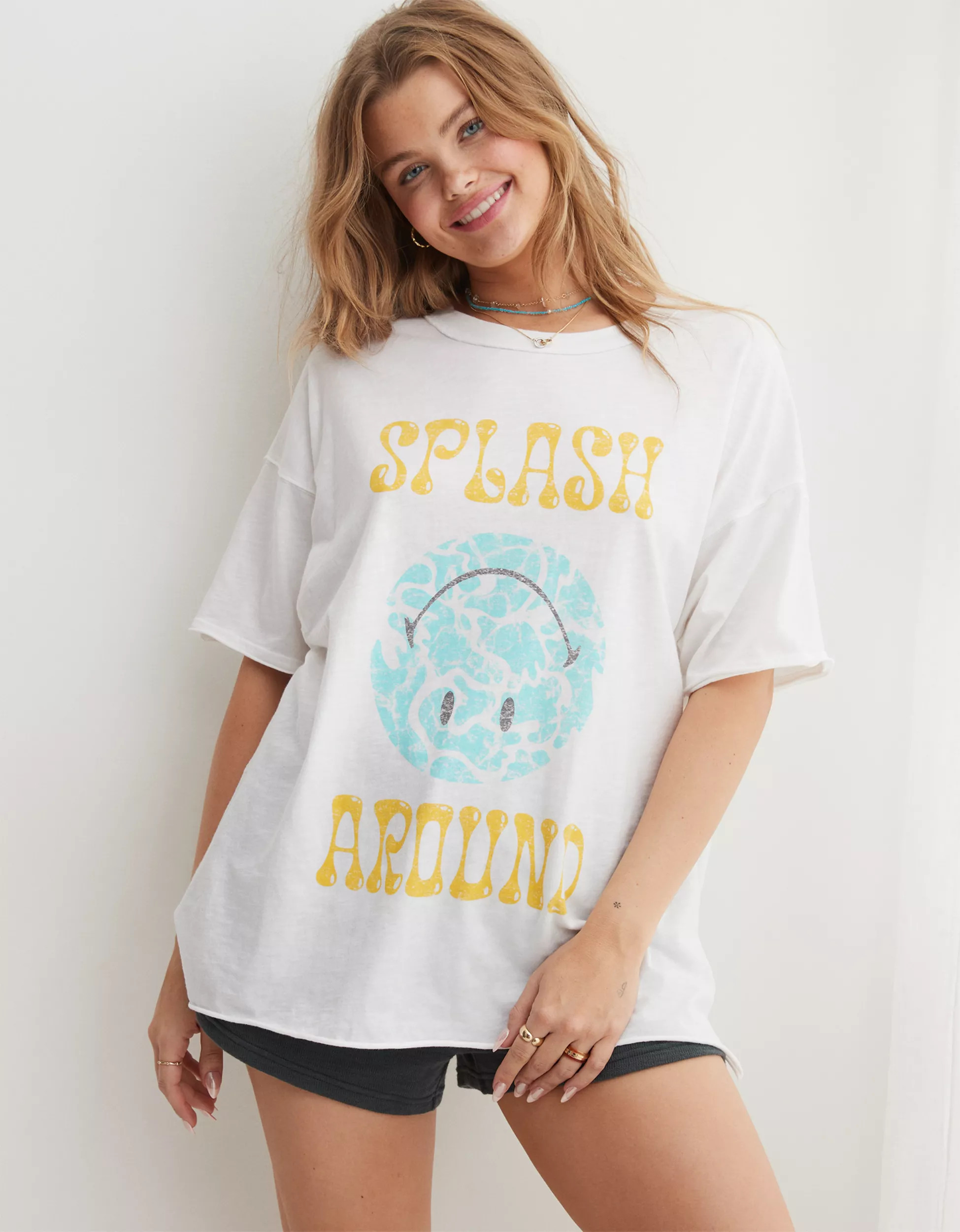 Aerie Smiley® Graphic Oversized Boyfriend T-Shirt | American Eagle Outfitters (US & CA)