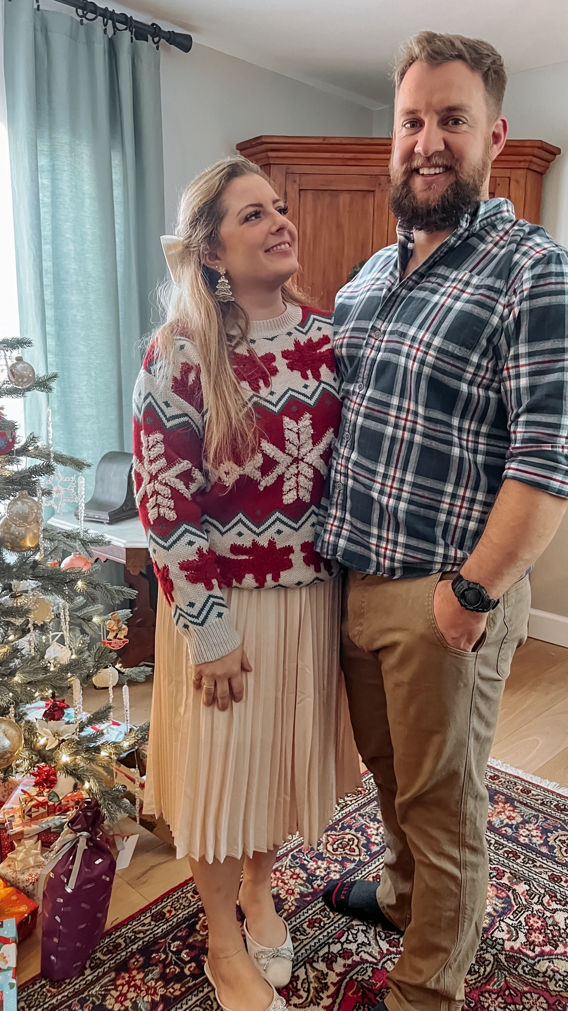 Merry Christmas! 💕

Loved this pleated skirt, bow flats, and holiday sweater from Amazon! 

#LTKSeasonal #LTKHoliday