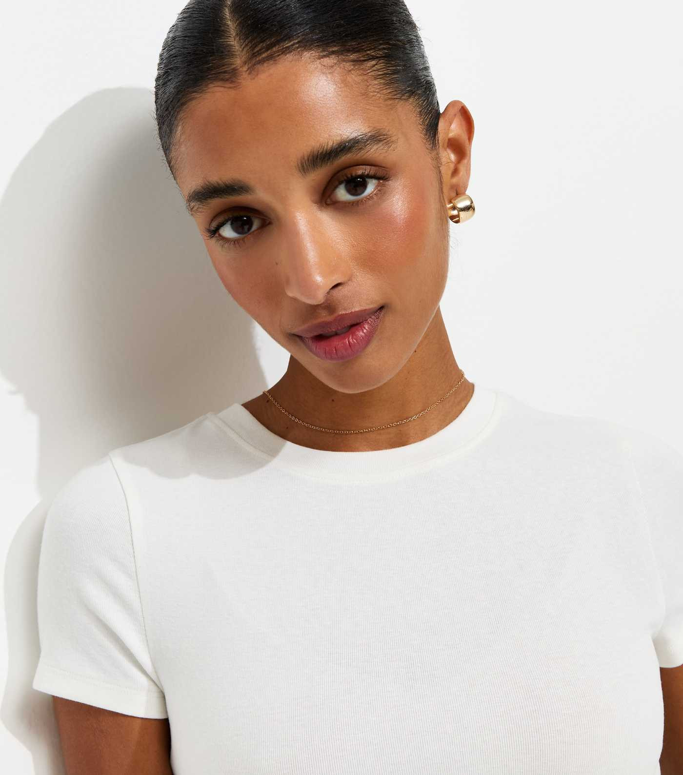 Off White Modal Baby Tee Cropped T-Shirt | New Look | New Look (UK)