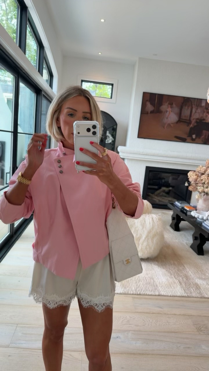 This pink Zara jacket is my new favorite 💗💗

#LTKootd #LTKgrwm