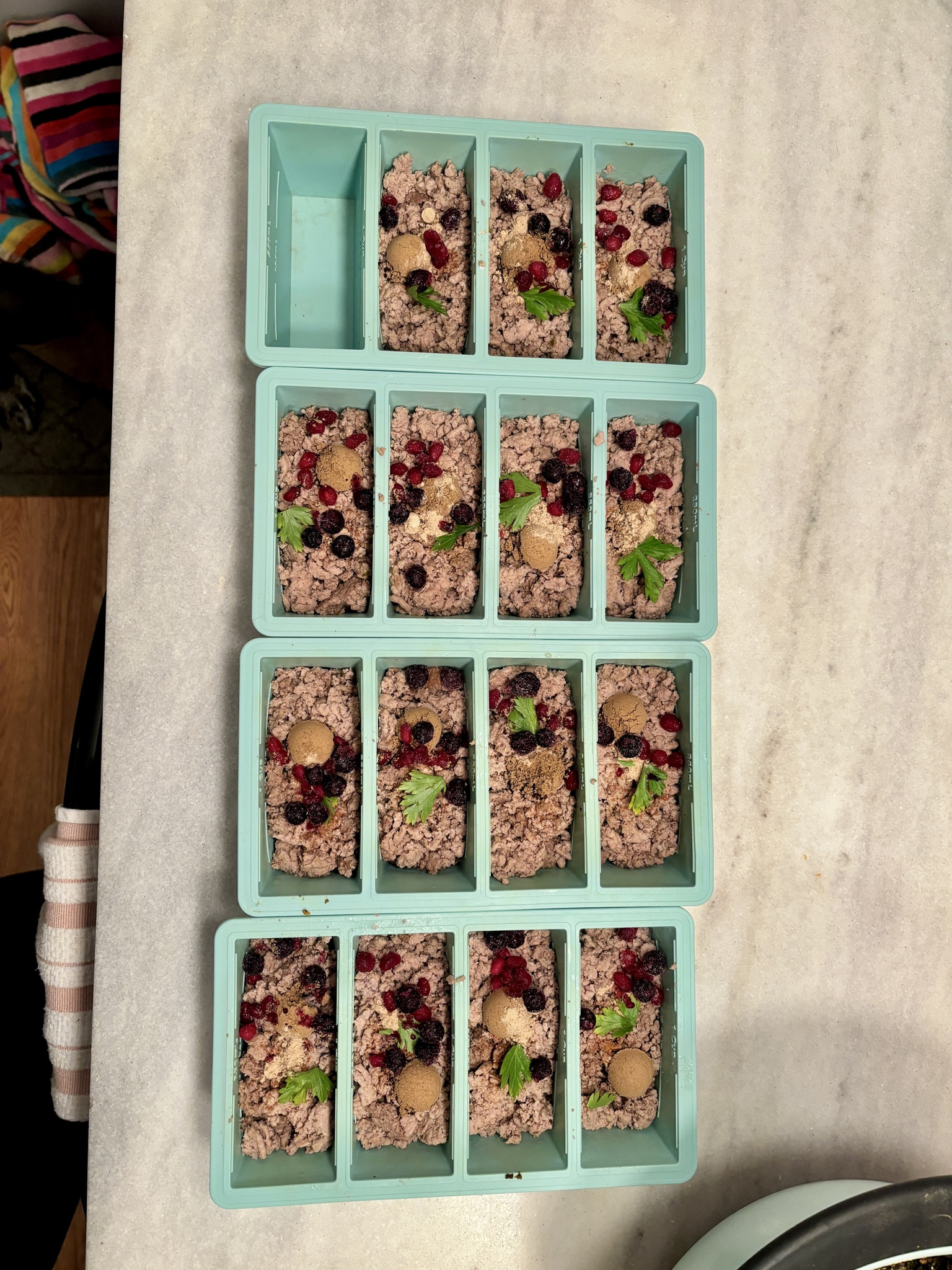 These silicone food prep containers made it easy for me to make my dogs food this year. I’ve also stolen them from my dog to do my own food prep or freeze leftovers. One of my top 25 of 2025! 

#LTKPets #LTKHome #LTKfoodie