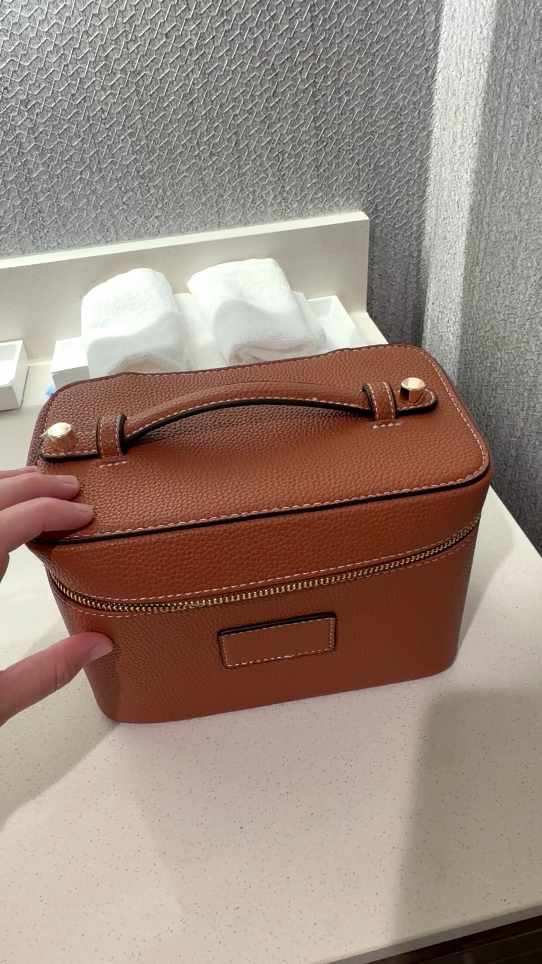 Amazon travel case!

Travel essentials, cosmetic case, makeup bag, gifts for her, Amazon finds, travel organizers, Amazon prime day

#LTKTravel #LTKSaleAlert #LTKBeauty