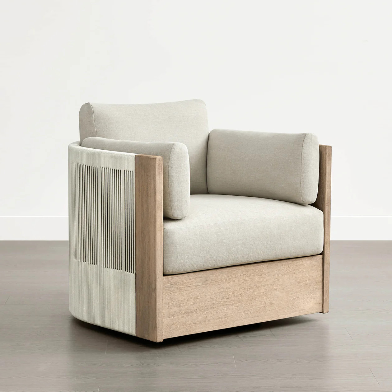 Clover Acacia Wood Rope Outdoor Swivel Chair | Patio Seating | Chita