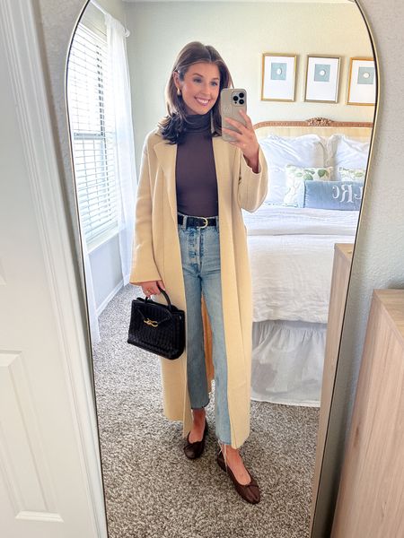 Casual chic outfit of the day! Wearing an XS in everything. Jeans are old from Zara — linked similar!

OOTD // workwear // winter outfit // 

#LTKstyletip #LTKSeasonal