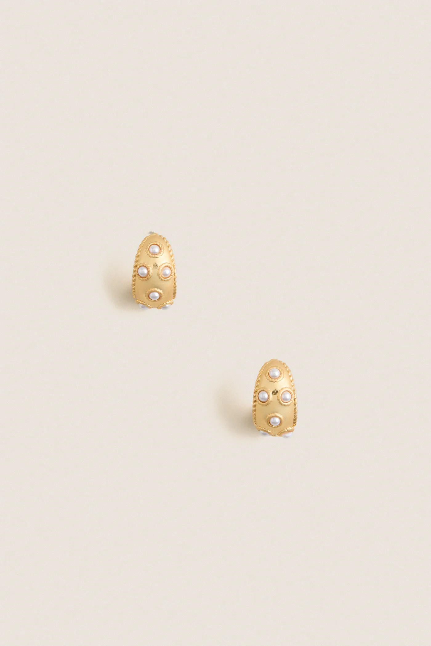 Gold and Pearl Blanche Hoop Earrings | Tuckernuck (US)