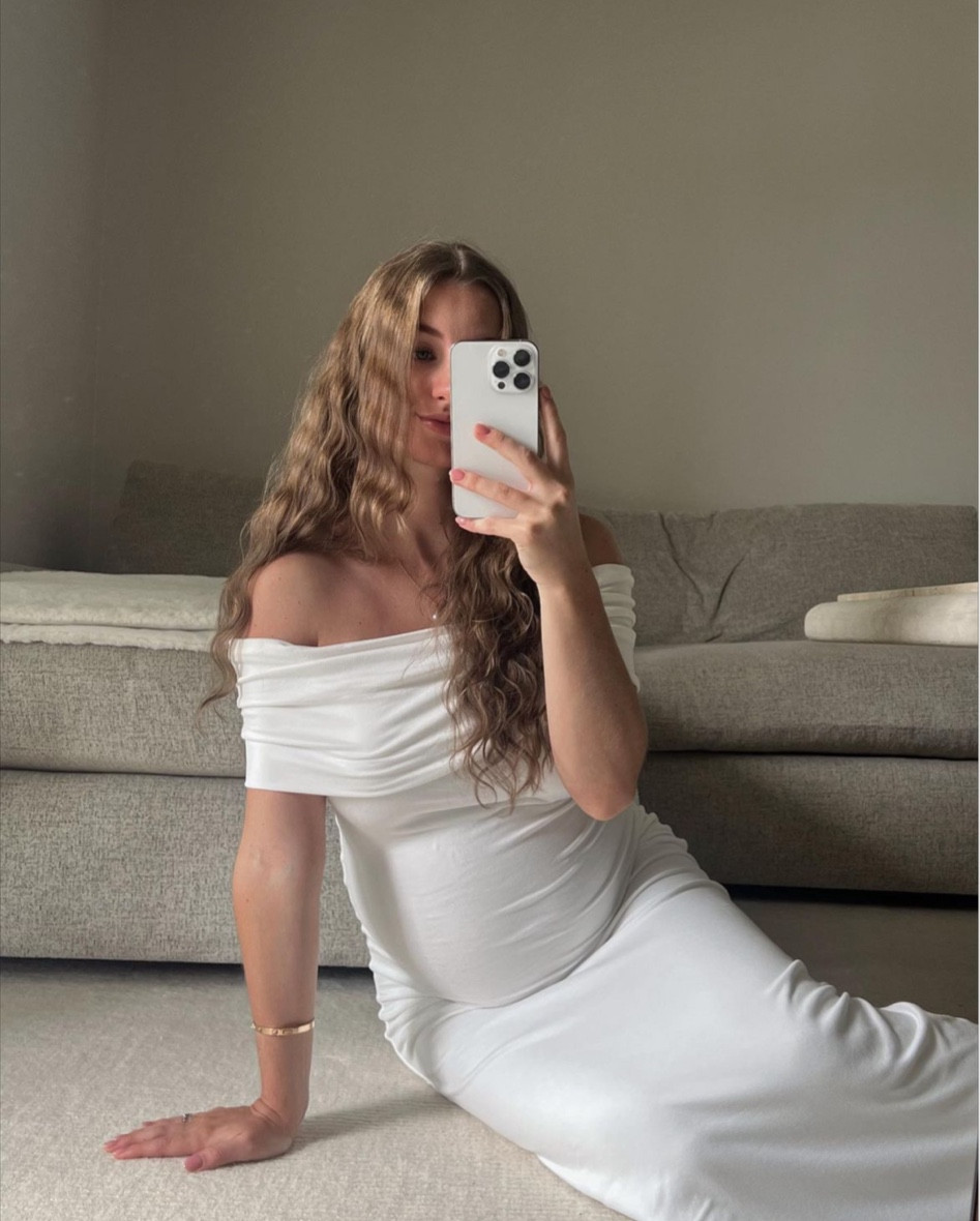 fav bumpsuit 🦢

#LTKstyletip #LTKSeasonal #LTKbump