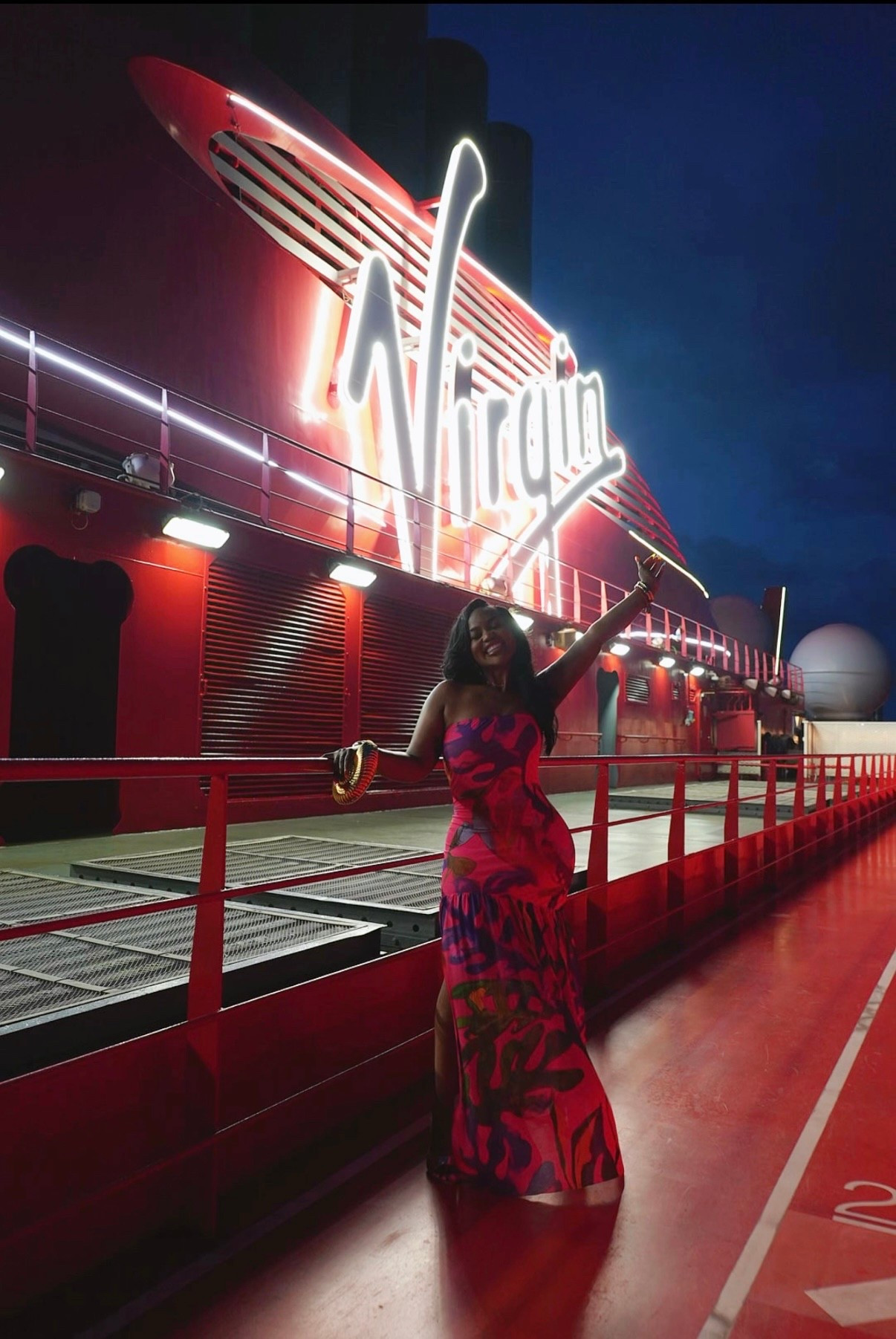 This dress is everything for vacation nights, date nights, or any moment you wanna stand out a little. The colors are so vibrant and it fits like a dream.

Perfect for cruises, dinners, birthdays, or summer trips
I’ll link this + similar options below 💫

#LTKPetite #LTKootd #LTKTravel