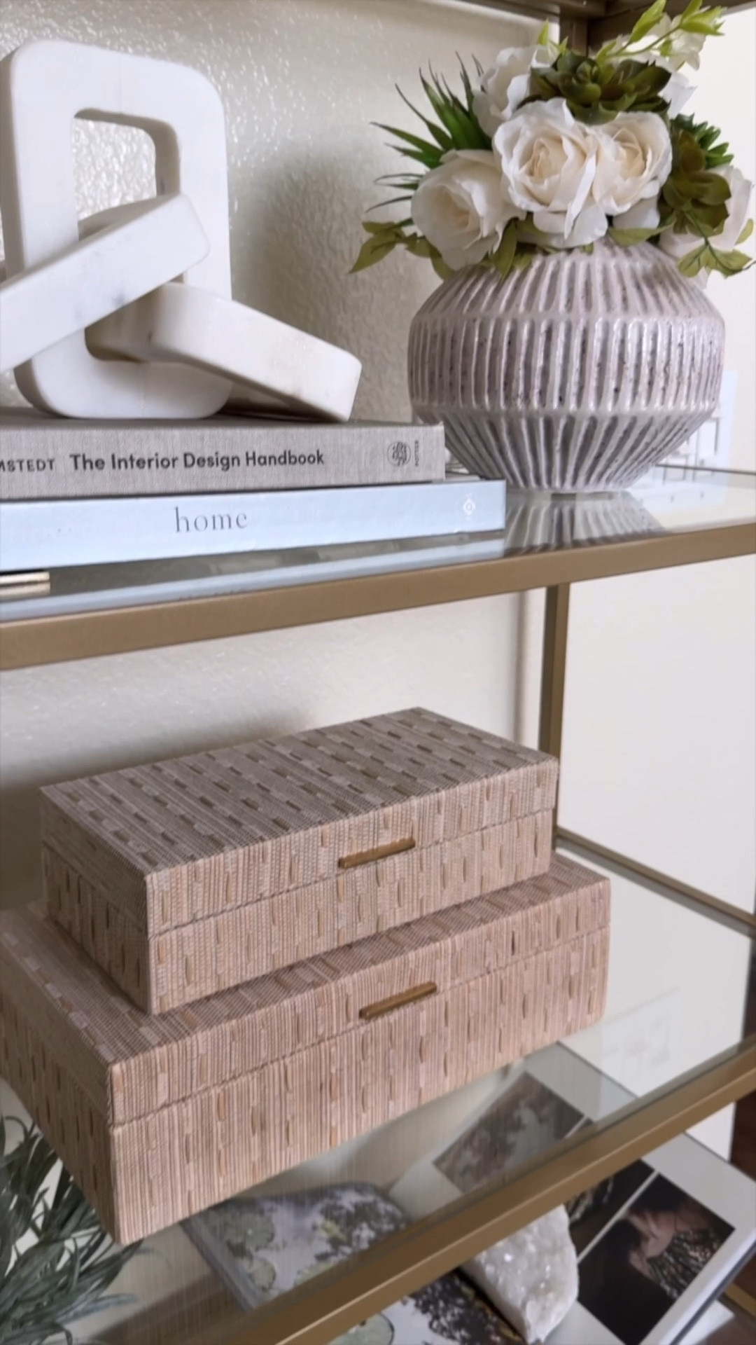 Bookcase Styling 

#LTKHome #LTKFindsUnder50 #LTKU