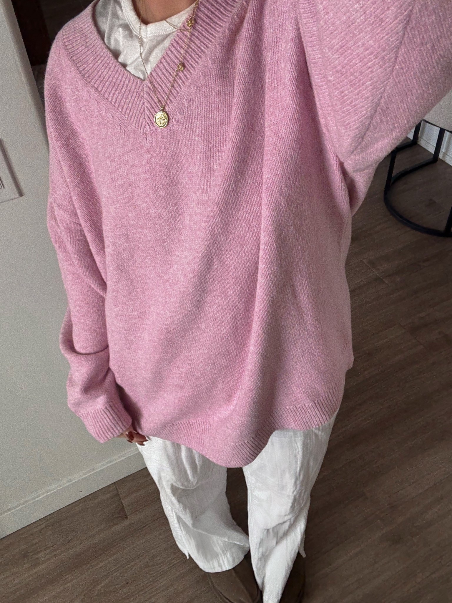 pink v neck sweater 