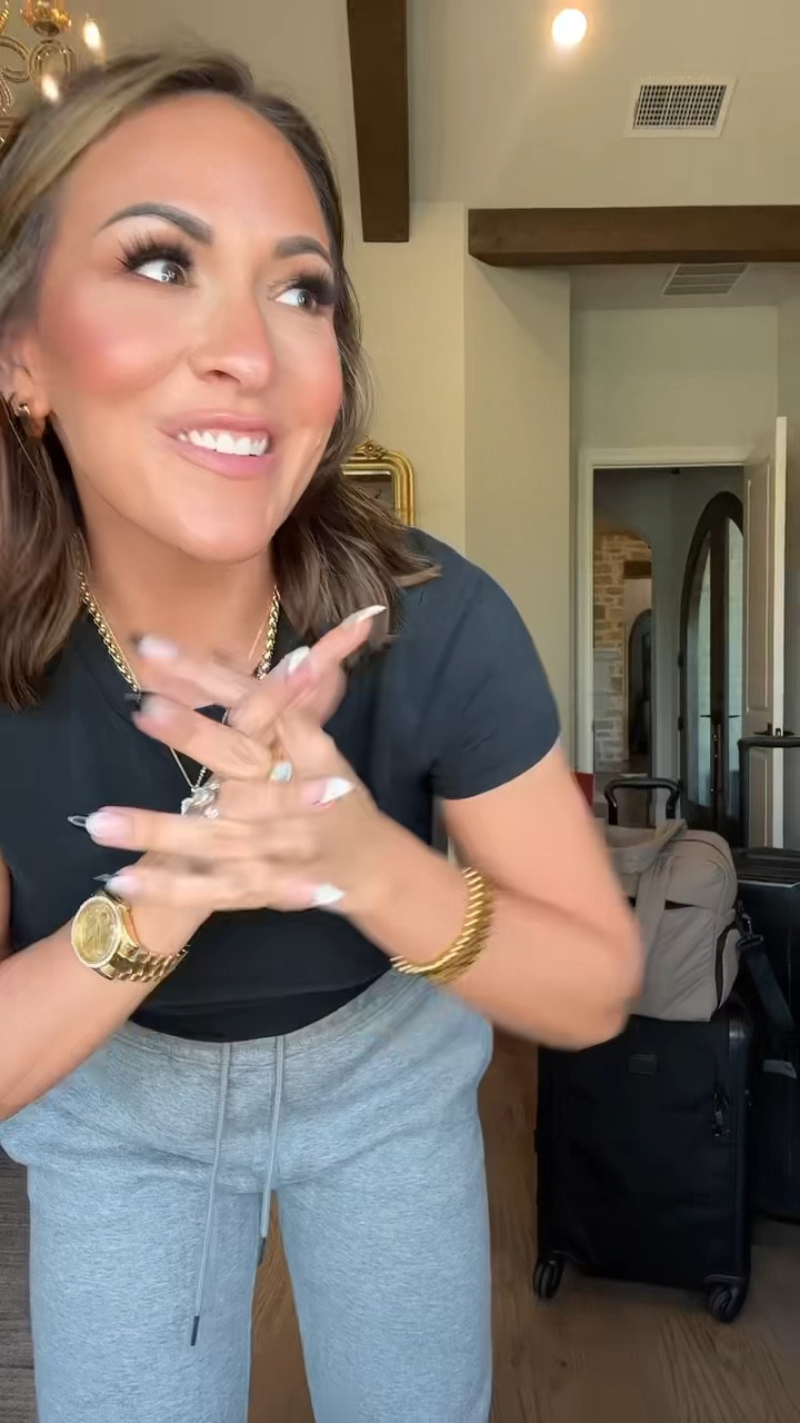 GRWM to fly to san diego for the @Amazon Influencer Program creator summit!

im so excited to go and can not wait to share everything with you babes!

outfit is 🔗 xs in pants small in bra top and sweatshirt!

#airportoutfit #airportfashion #casualstyle #casualoutfits #amazonfashion #fashionover40 #momsover40 #grwm #wiw #lgd #getreadywithme #letsgetdressed

#LTKover40 #LTKstyletip #LTKfindsunder100