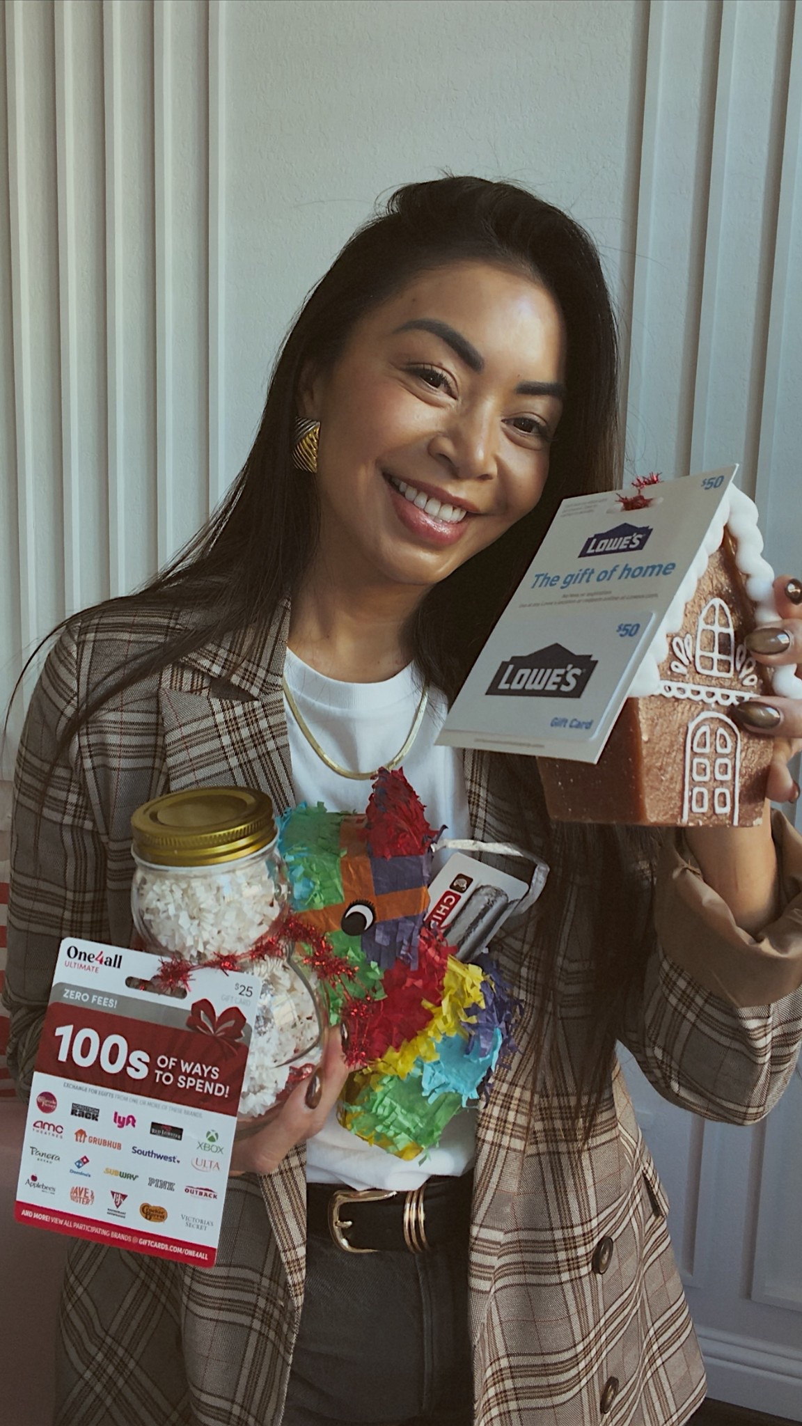 #ad GIFT CARDS: because guessing peoples sizes is a sport I will not be competing in this year! 😂 @target #TargetPartner #Target

#LTKHoliday #LTKGiftGuide #LTKmomlife