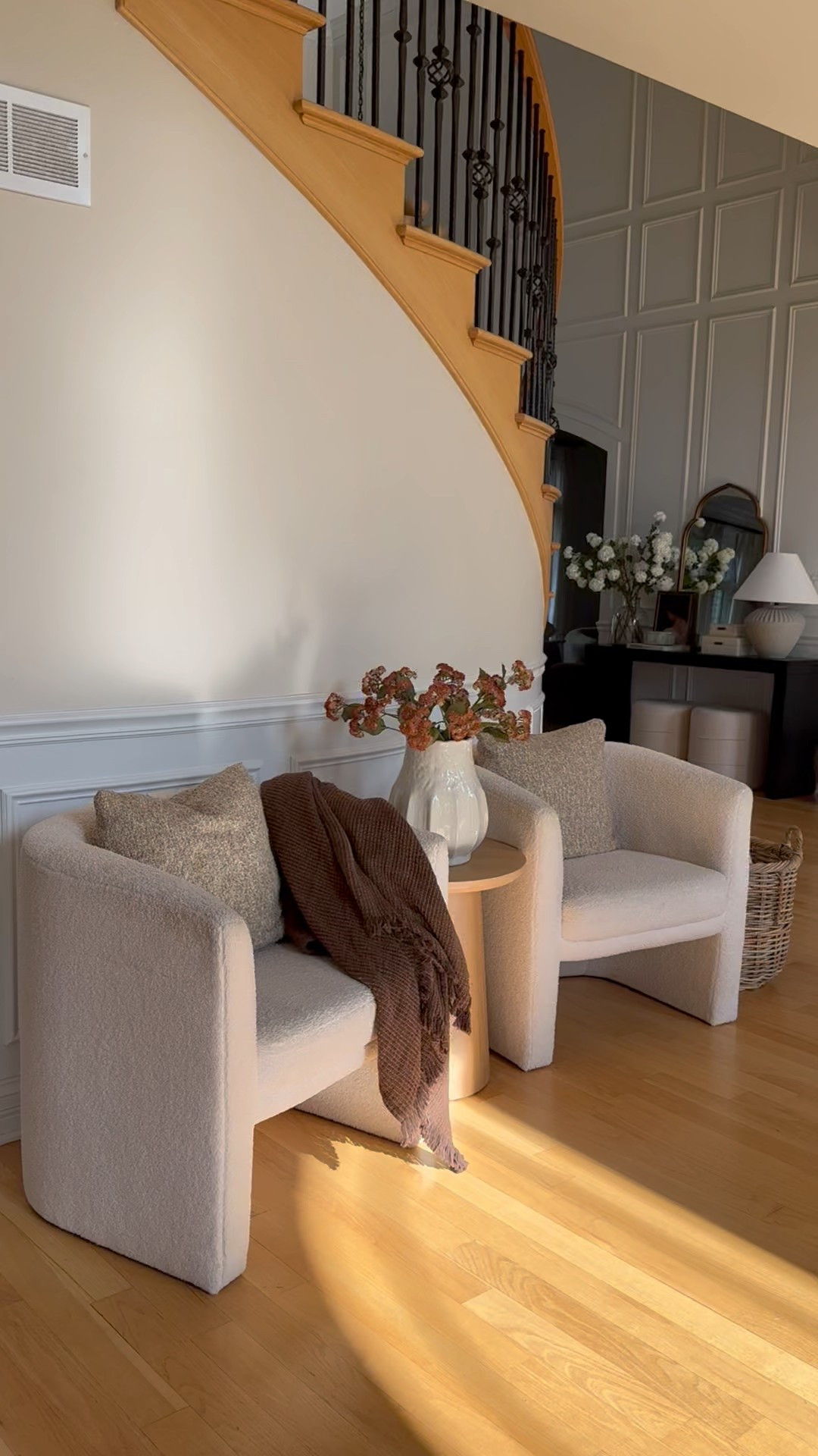 New Hearth and Hand fall collection at Target! I grabbed a few pieces including this throw blanket, vase and stems! 

@target @targetstyle #home #homedecor #fallhome #falldecor #throwblanket #vase #fallflorals #targethome #targetfinds #hearthandhandwithmagnolia #sittingarea

#LTKHome #LTKSaleAlert #LTKSeasonal