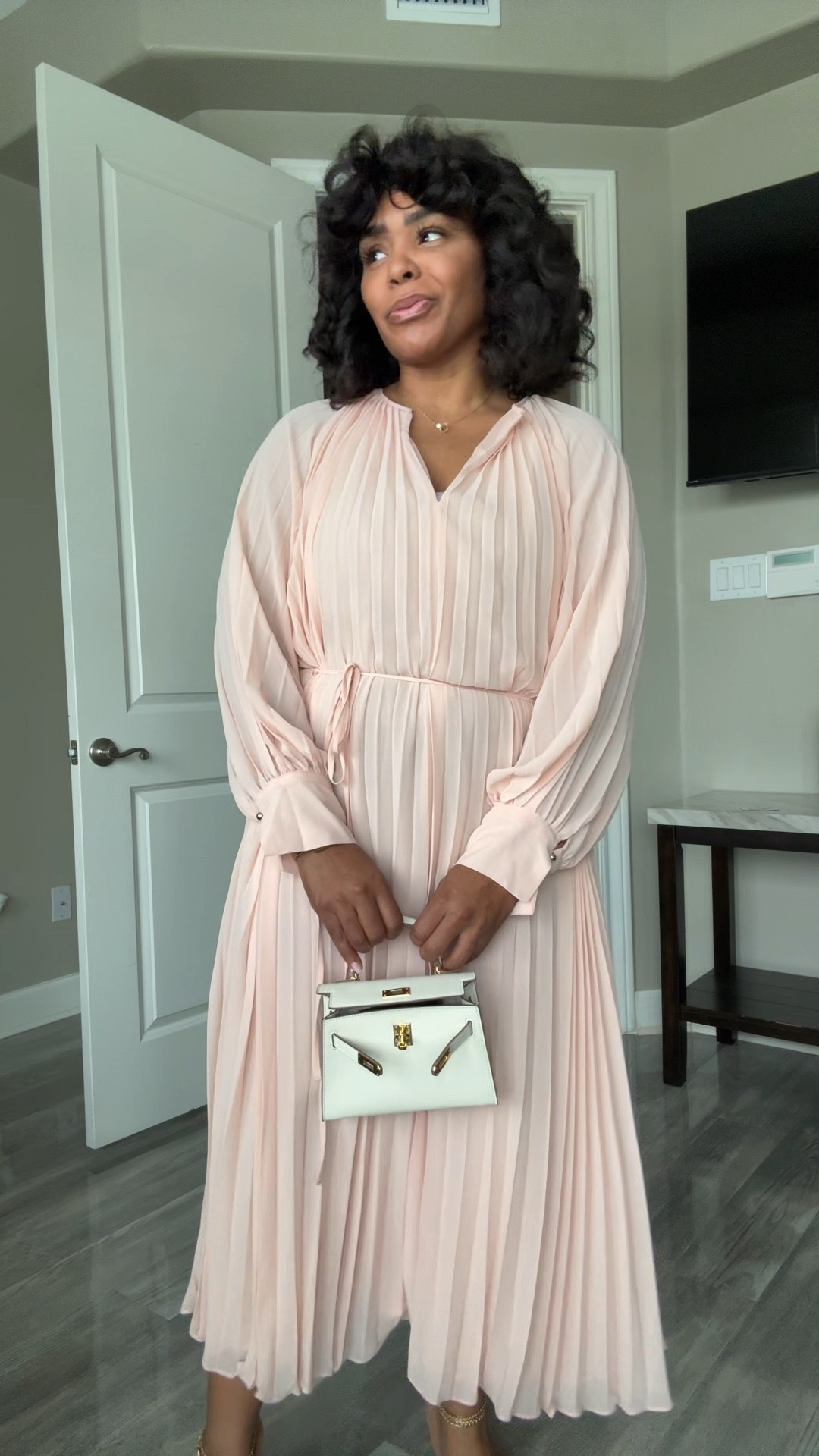 Pretty in pink 💕

#LTKStyleTip #LTKSaleAlert #LTKFindsUnder100
