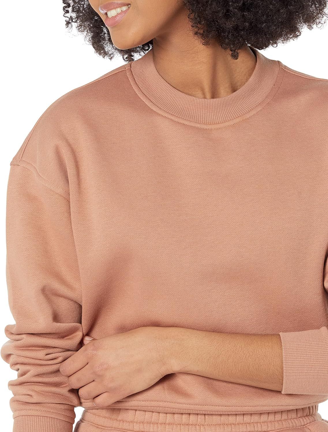 Amazon Essentials Women's Cropped Drop Shoulder Sweatshirt (Available in Plus Size) | Amazon (US)