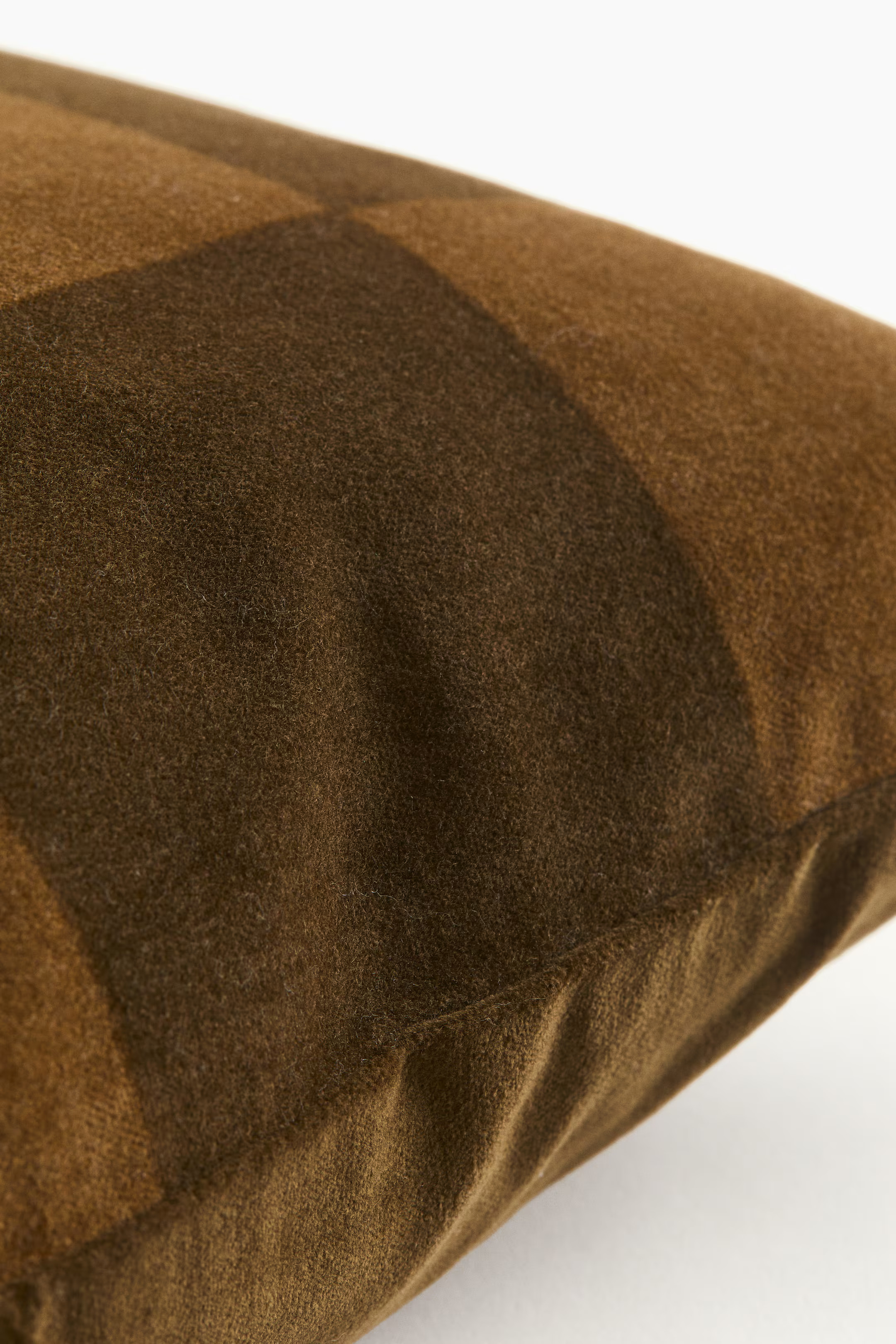 Checked velvet cushion cover | H&M (UK, MY, IN, SG, PH, TW, HK)