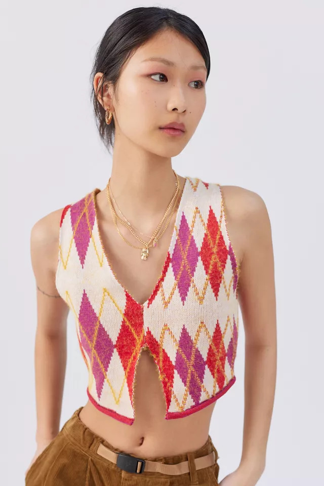 UO Adriana Split Hem Sweater Vest | Urban Outfitters (US and RoW)