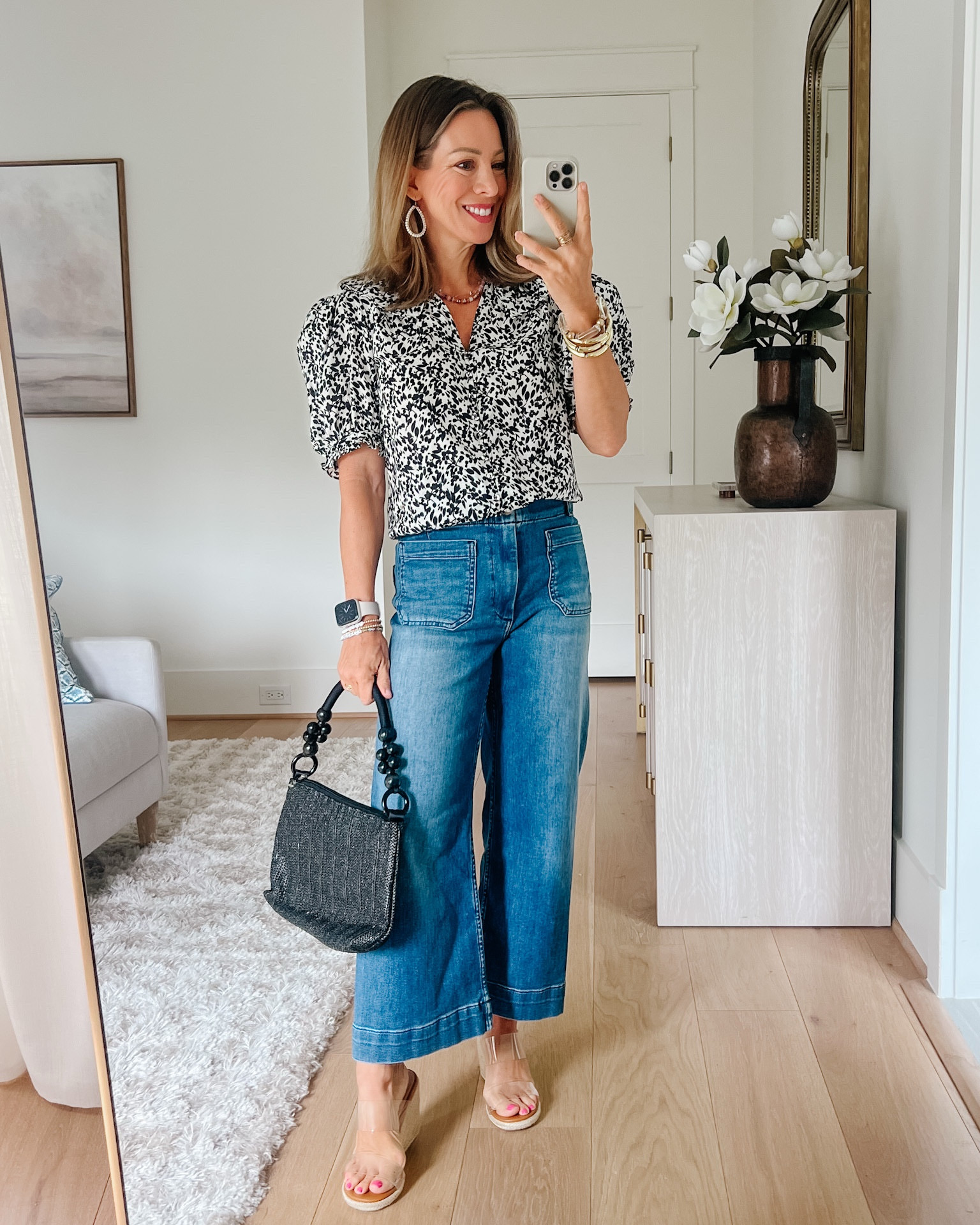 The cult favorite Anthro Colette jeans 🩵

Top Fit: I’m wearing an XS

Jeans Fit: I’m wearing a 25P

#LTKPetite #LTKStyleTip #LTKFindsUnder100