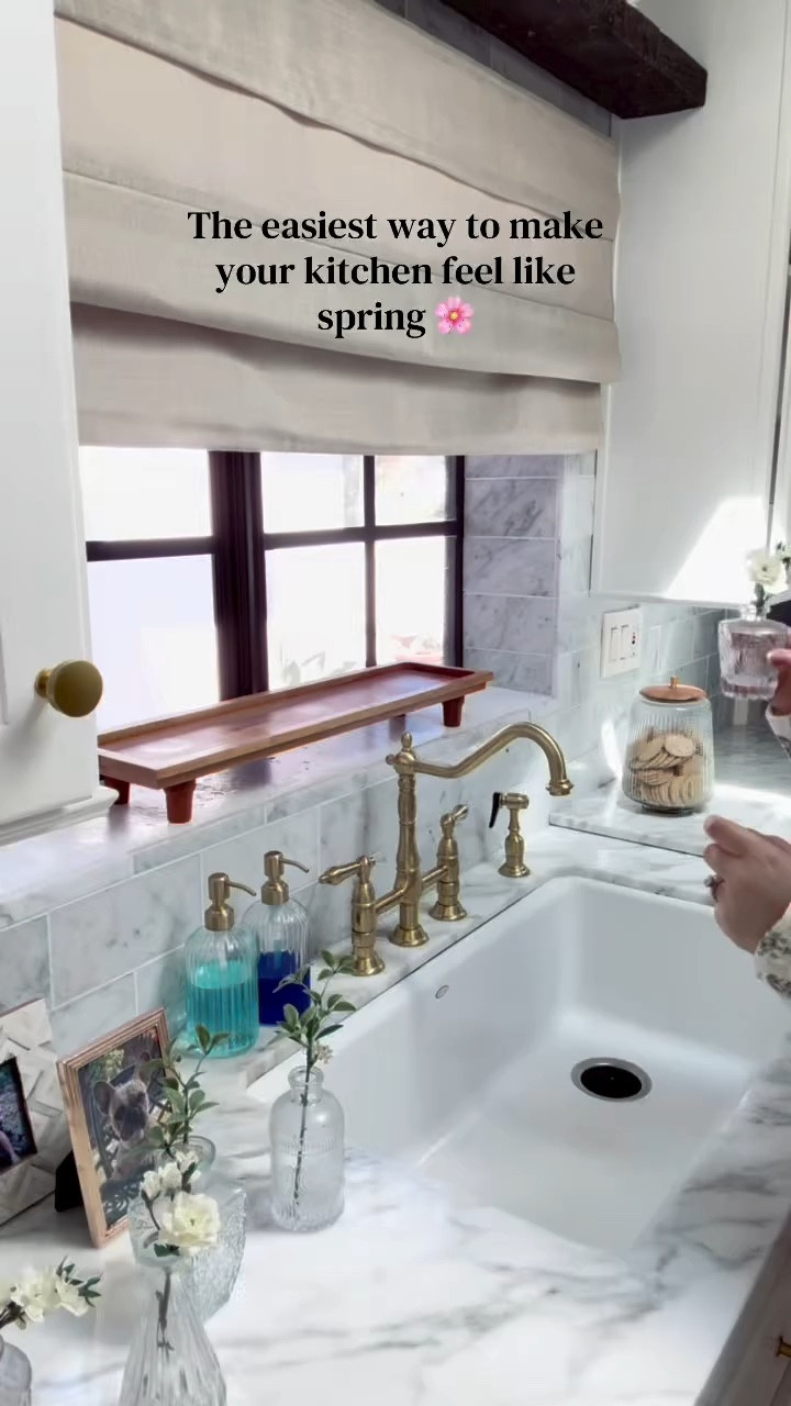 Tell me you love spring without telling me you love spring.🌸

#flowerlover#springflorals #cozyhome#hellospring#explorepage

#LTKSeasonal #LTKHome