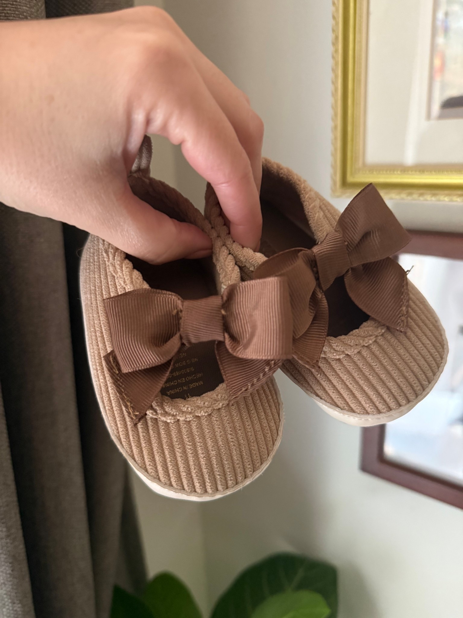 Baby shoes
Bow shoes for baby 
Casual baby flat
Thanksgiving outfit for baby
Family picture outfit baby 

#LTKFamily #LTKBaby #LTKHoliday