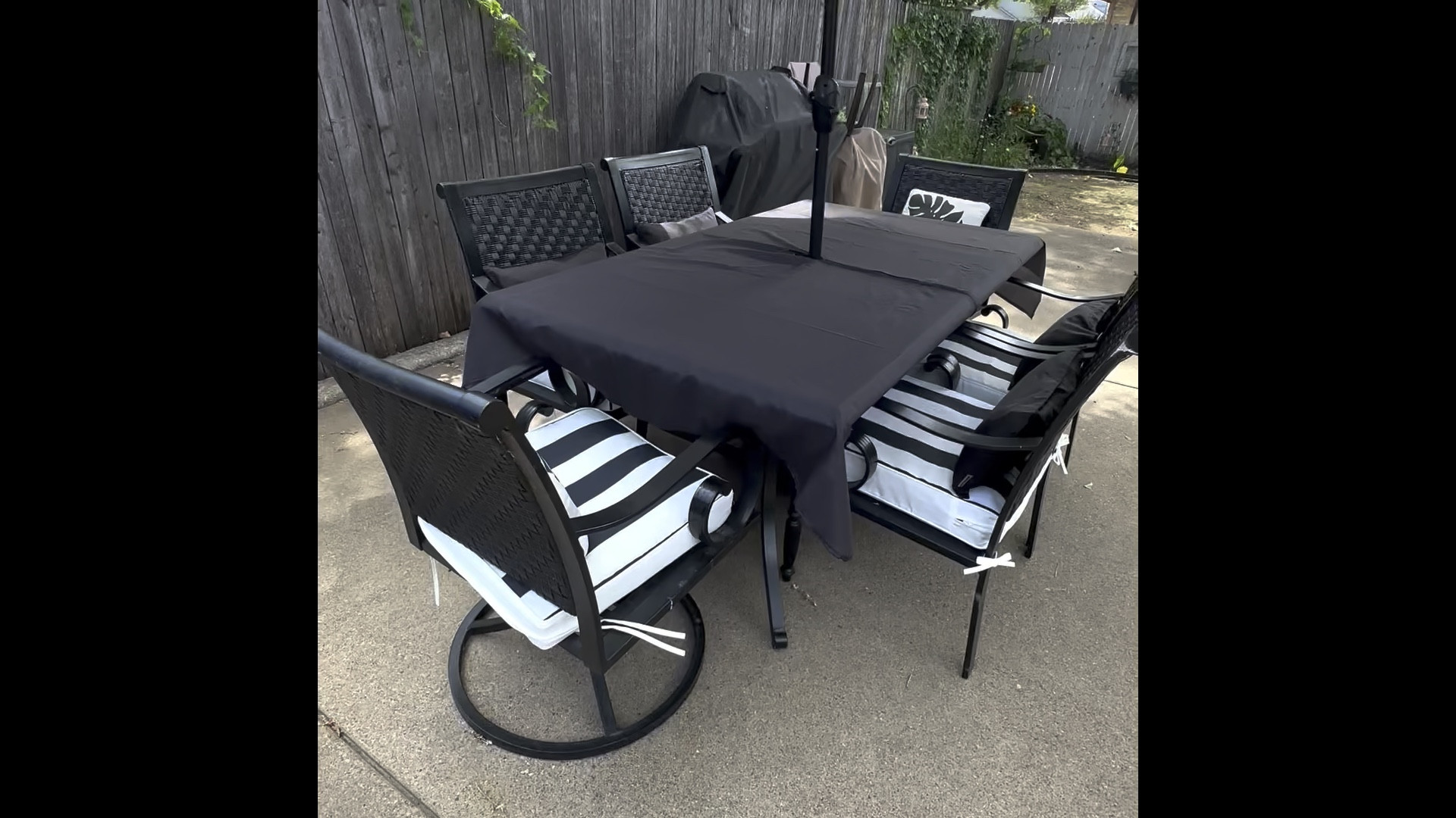 French bistro summer style with #walmart & #amazon!

#LTKFind #LTKSeasonal #LTKhome