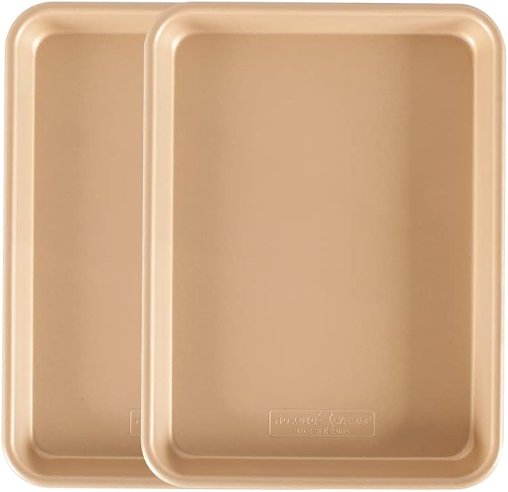 Nordic Ware Naturals Nonstick Quarter Sheet, 2 Count (Pack of 1) | Amazon (US)