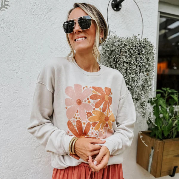 Retro Fall Flowers Sweatshirt | Mountain Moverz
