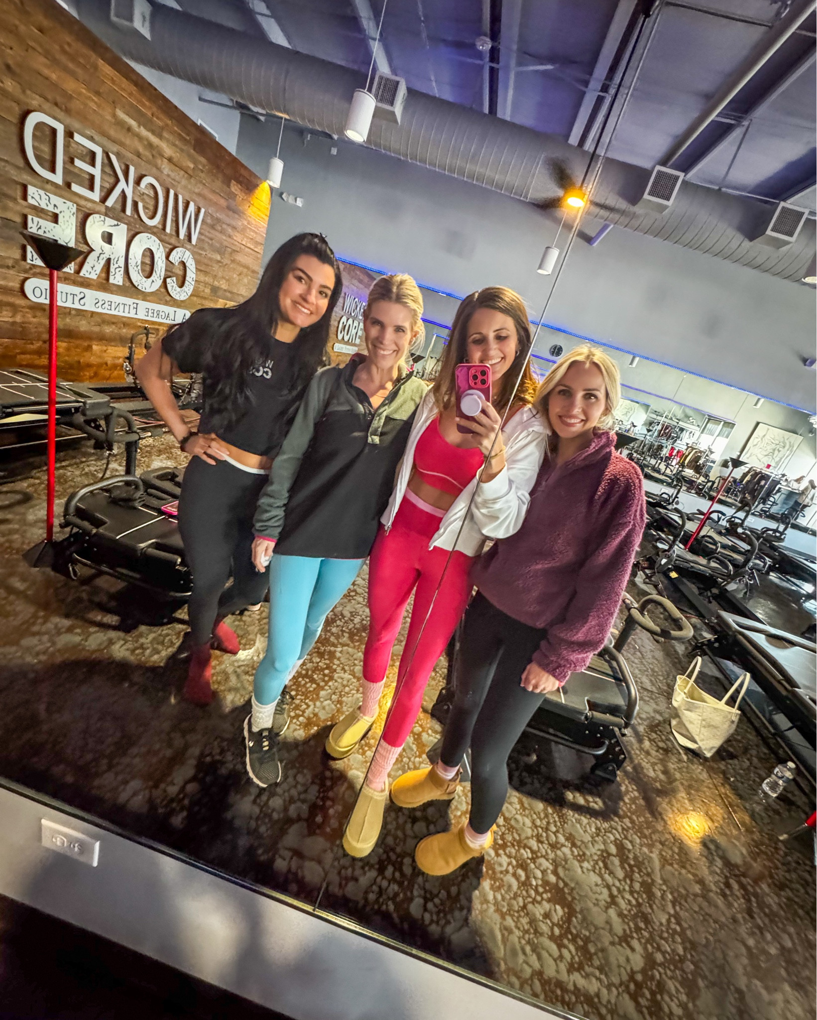 Obsessed with this set! 

#LTKFindsUnder50 #LTKActive #LTKMidsize