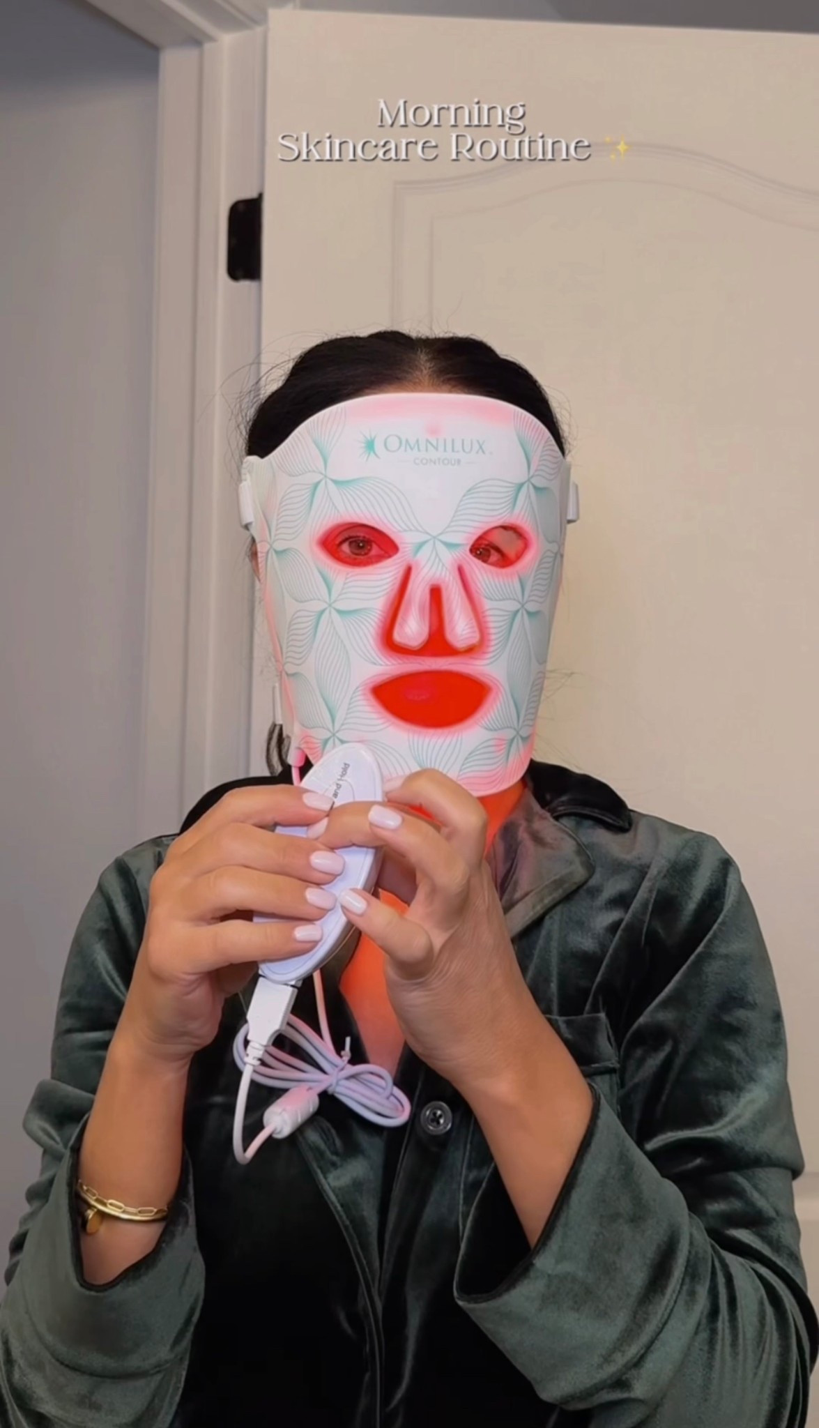 Omnilux led red light therapy mask
This has become part of my little wind-down routine. I throw it on, relax for a few minutes, and my skin feels smoother and healthier.

Use code: RITASALMO to save sitewide 

#LTKOver40 #LTKmorningroutine #LTKBeauty