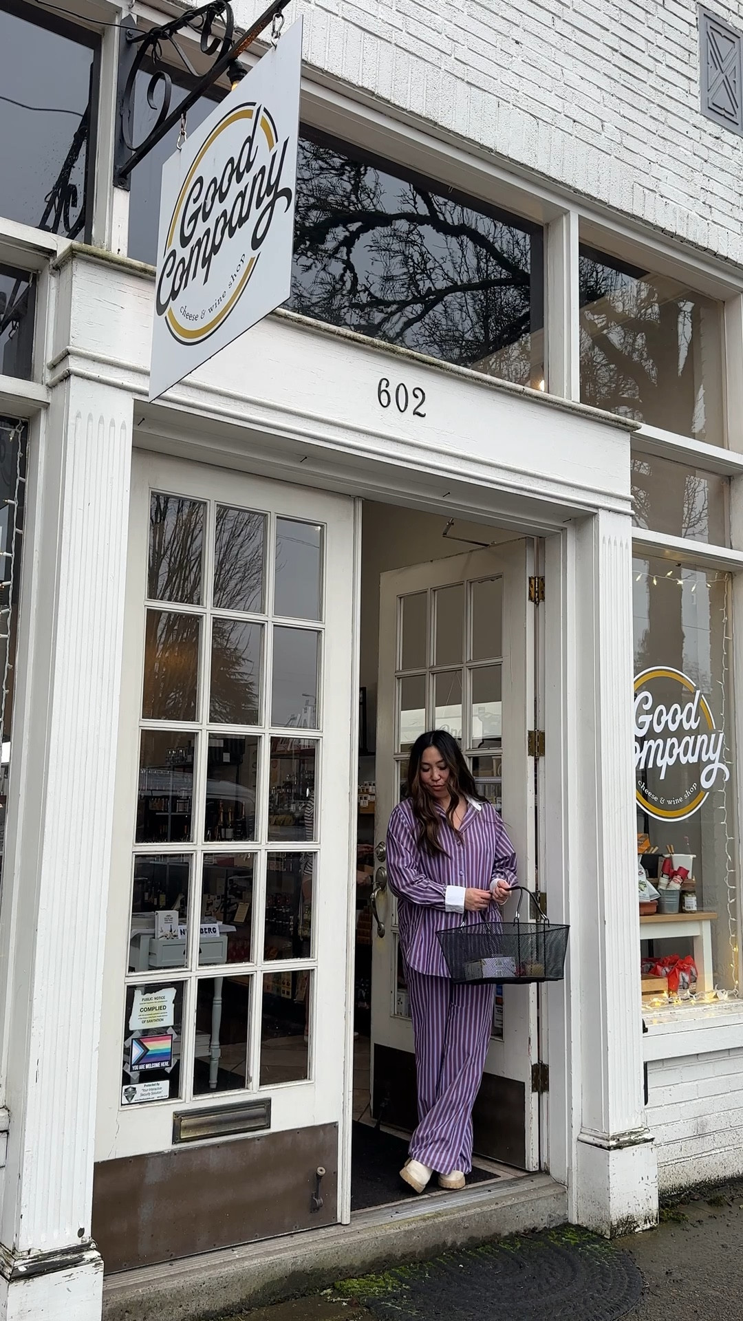 Come with me to the best cheese shop! Shopping for a girls night and getting the perfect essentials for a charcuterie board. Shopping in my cozy Lunya set perfect for pjs or a little errands run.  Use code AMANDA15 on Lunya.co for that discount 


Girls night Pinterest poses aesthetic style elevated casual 

#LTKValentine #LTKmomlife #LTKselfcare