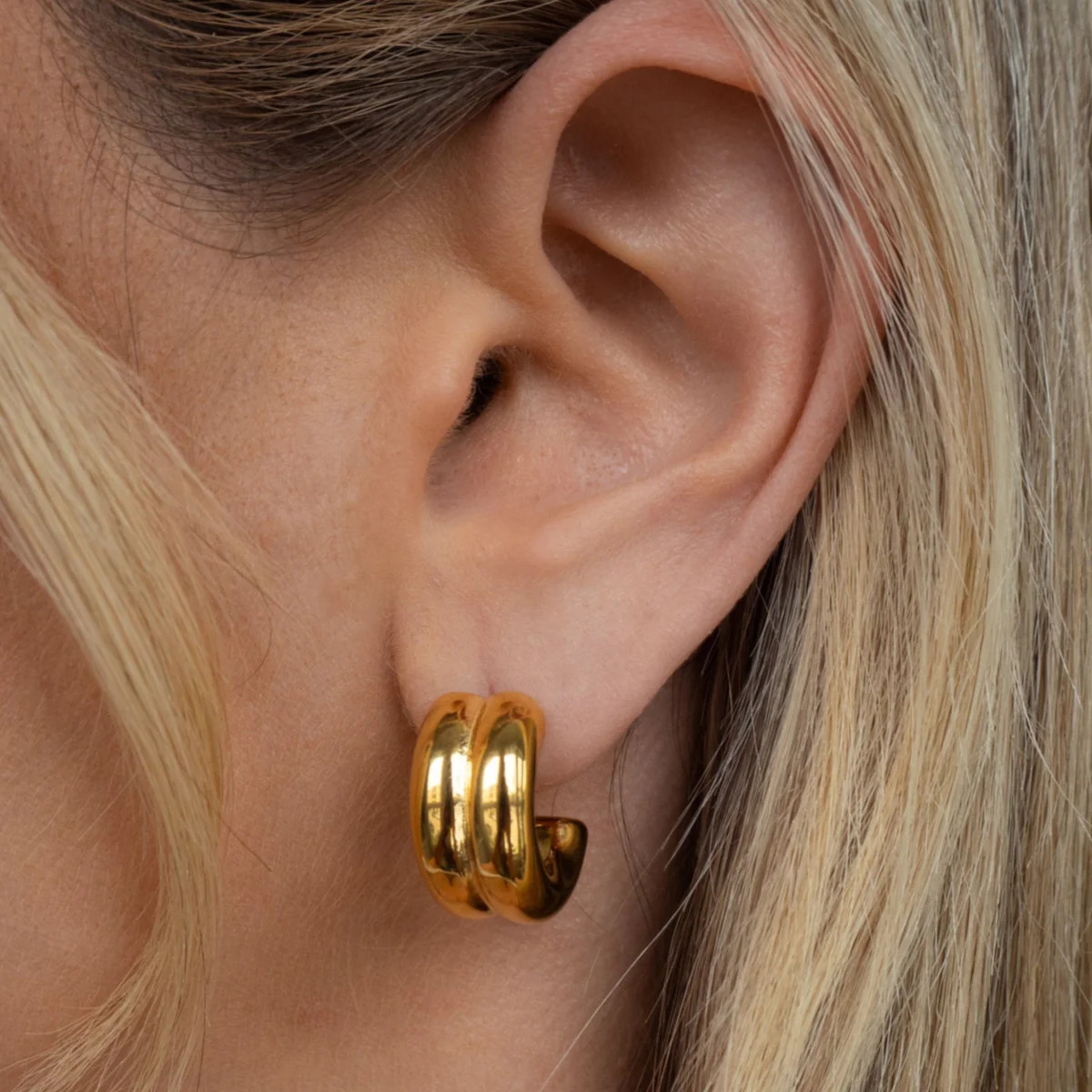 Sivan Hoops | Gold | JacqMaria Jewelry