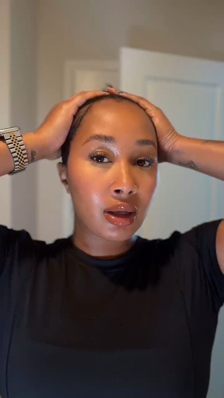Nothing like a clean simple make up routine. 

No contouring in this one…

#makeuptutorial #makeuprevolution #makeupforblackwomen #workmakeup #grwm