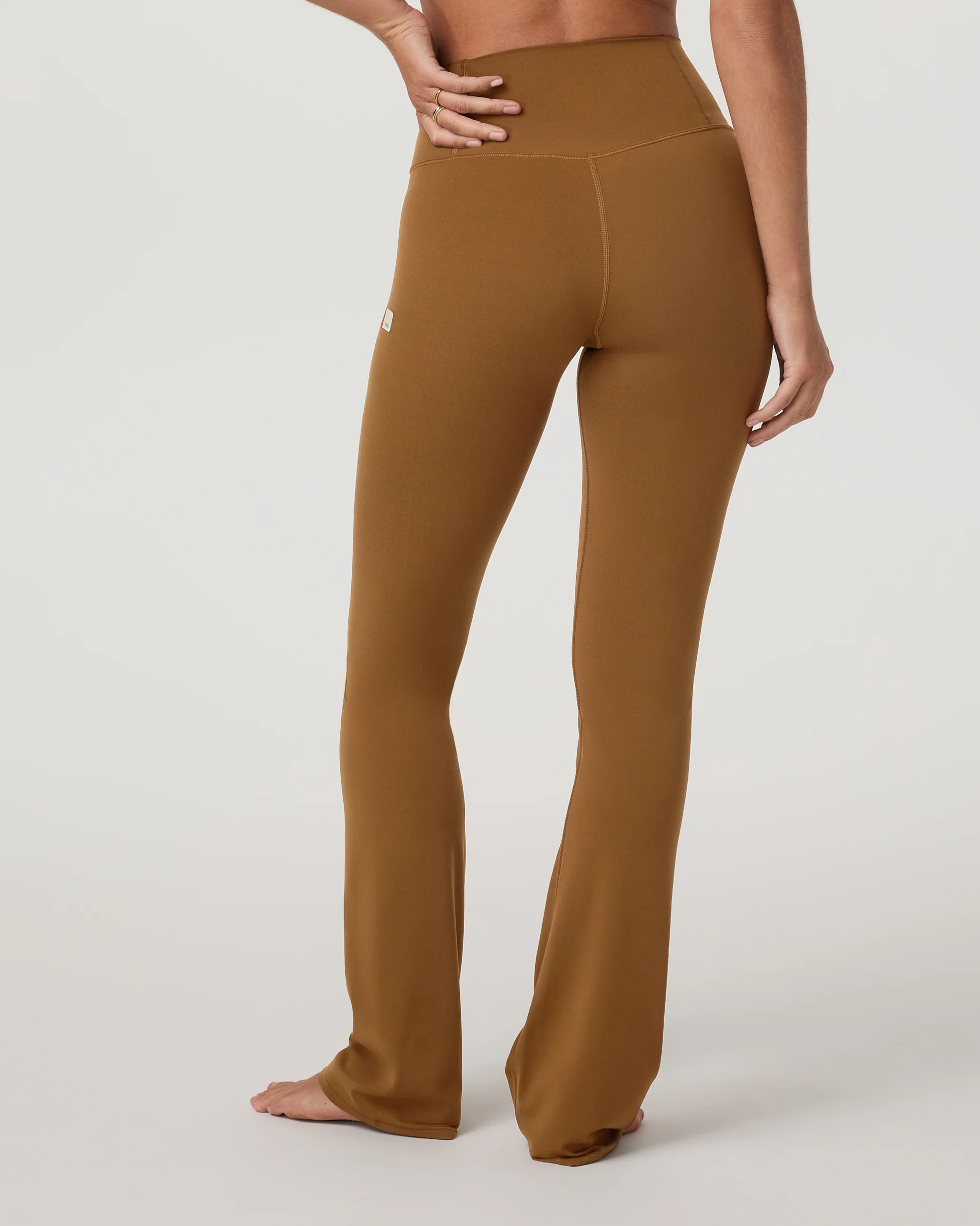 Vuori AllTheFeels™ Slim Flare | Women's Rum Leggings | Vuori | Vuori Clothing (US & Canada)
