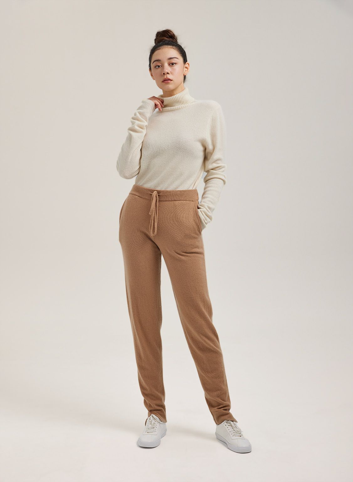 Mid Rise 100% Cashmere Joggers | Gentle Herd