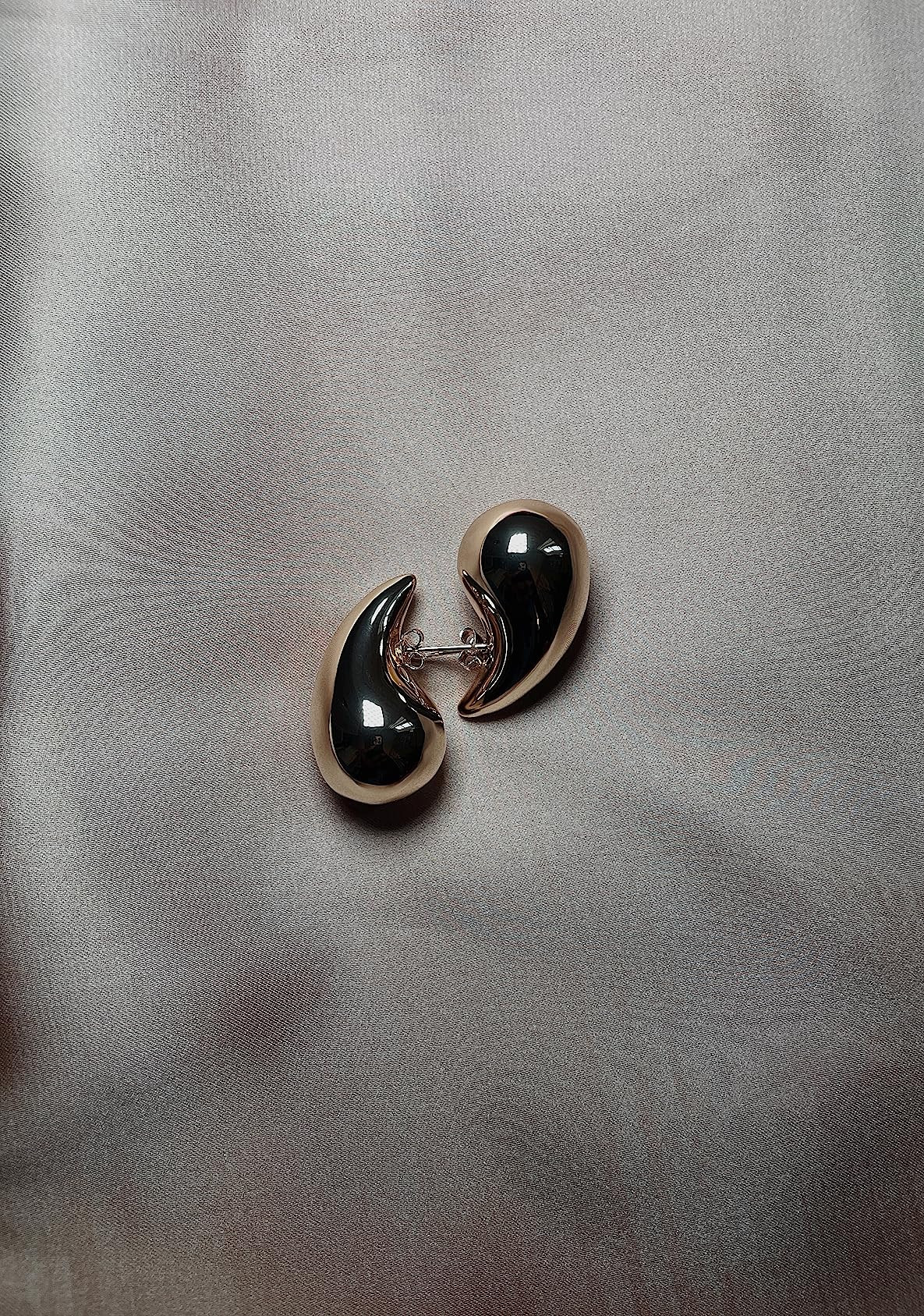 Apsvo Chunky Gold Hoop Earrings for Women, Dupes Earrings Lightweight Waterdrop Hollow Open Hoops... | Amazon (US)