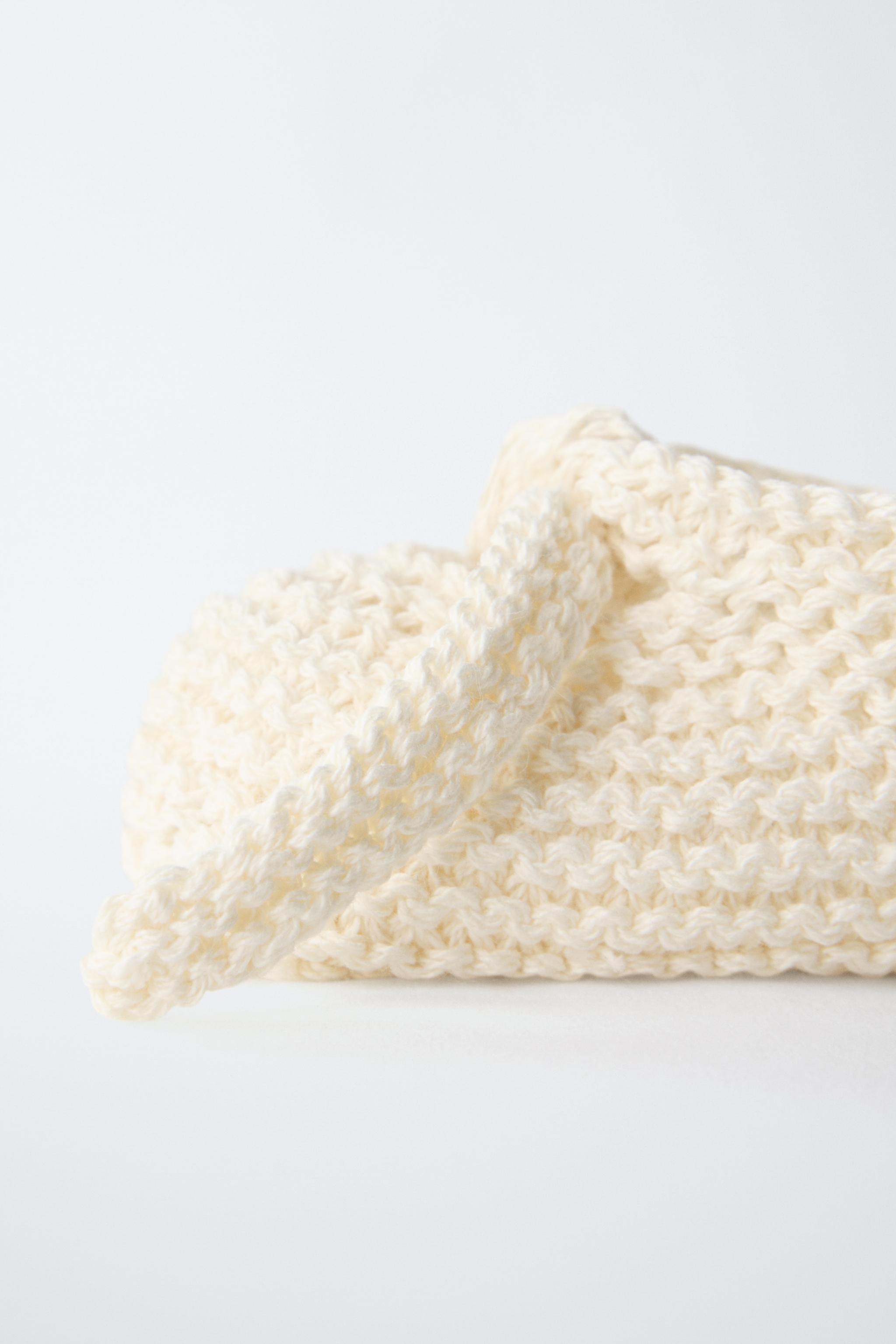 SANDAL-STYLE BOOTIES | Zara UK