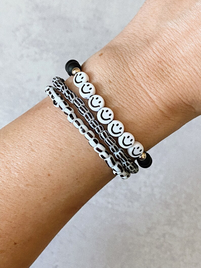 STACK of 3 Black White and Gold Beaded Bracelets Gold | Etsy | Etsy (US)