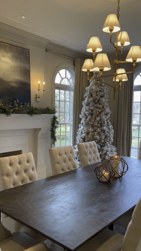 Dining room has been decorated! 

#LTKstyletip #LTKHoliday #LTKhome