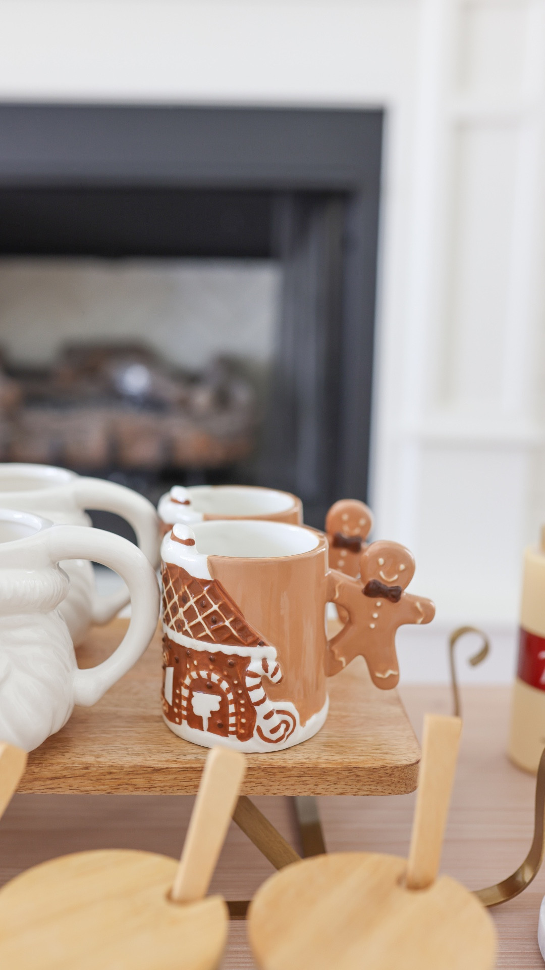 Hot cocoa bar essentials 

Hot chocolate bar, holiday essentials, gingerbread mug, holiday activities 

#LTKFindsUnder100 #LTKHome #LTKHoliday