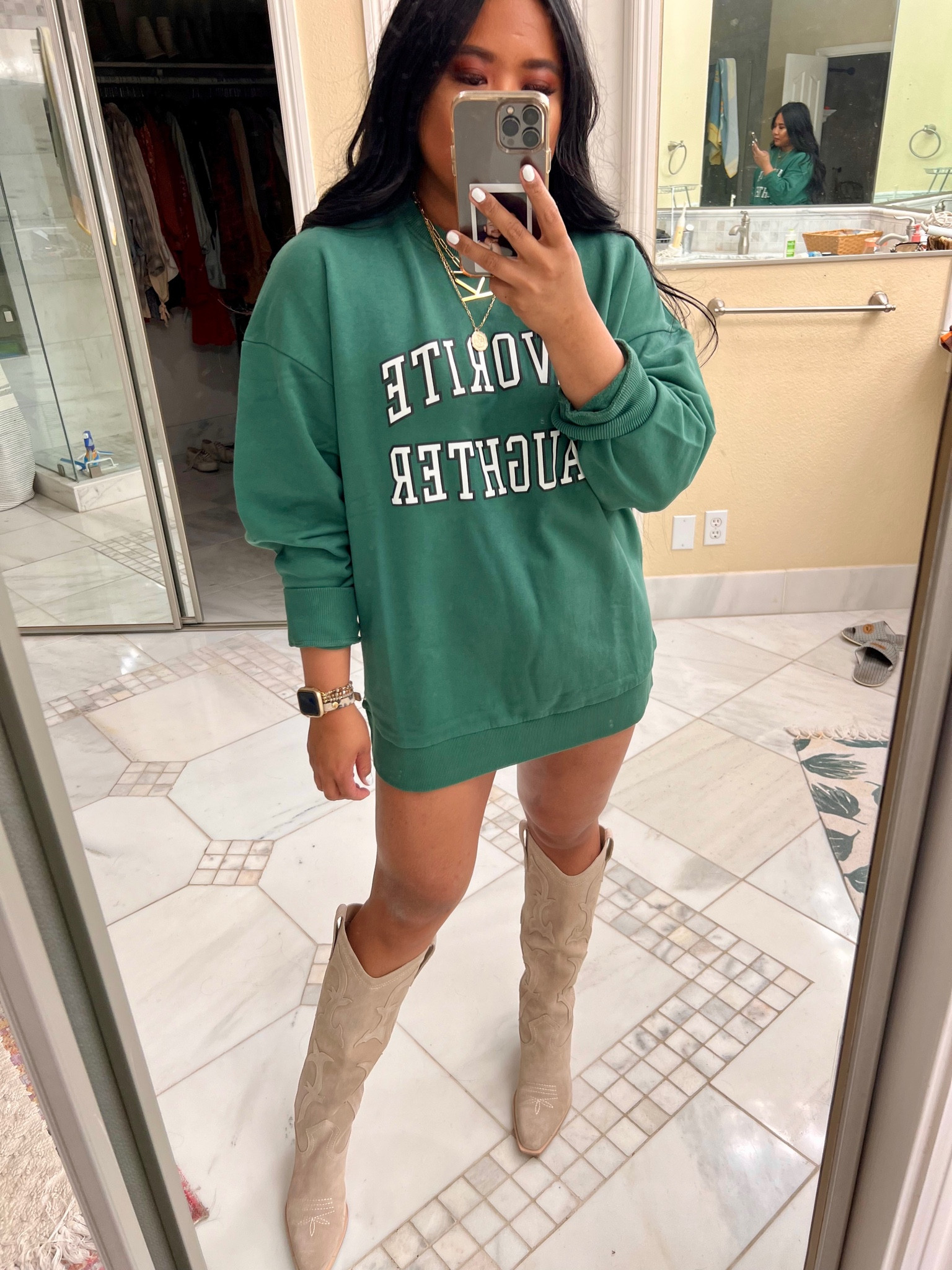 Favorite daughter pullover
Sized up to a L

#LTKSeasonal #LTKGiftGuide #LTKHoliday