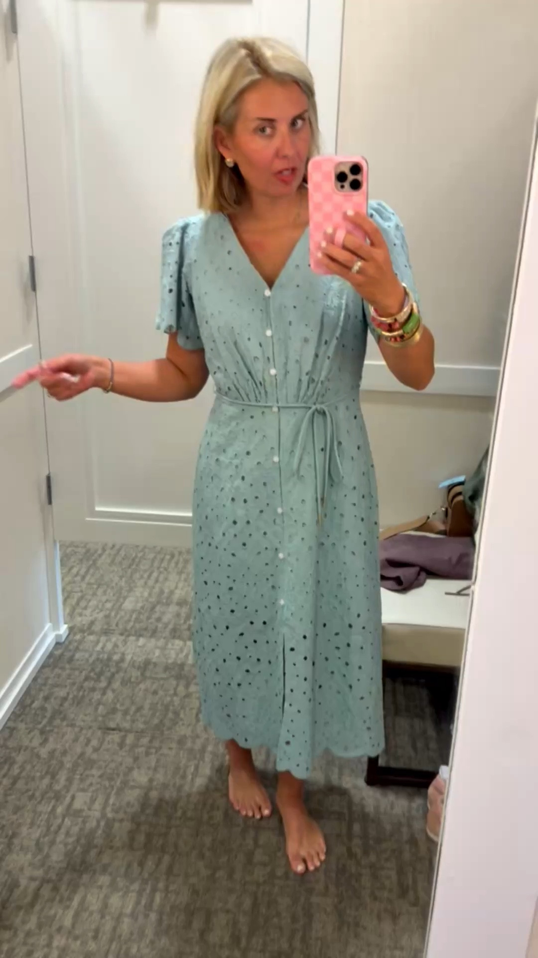 Oh, the silhouette on this one is beautiful, and the sleeves are so flattering. I’m in xs. ￼

#LTKOver40 #LTKdayinmylife #LTKmomlife