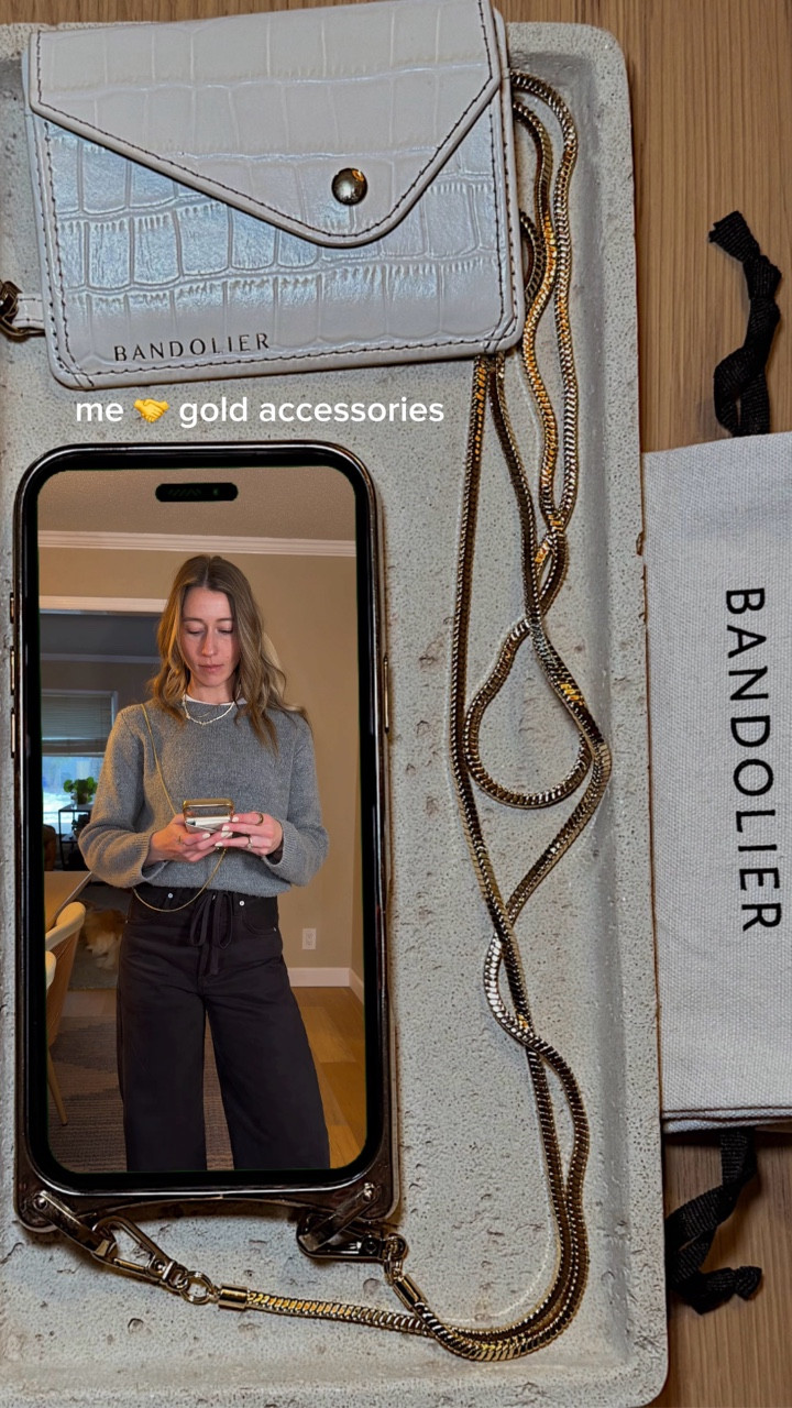 The gold accessory my collection has been missing 🤌🏼✨
obsessed with this crossbody phone case from @bandolierstyle  - details on my LTK 🫶

@shop.ltk #liketkit #bandolierstyle #ad
