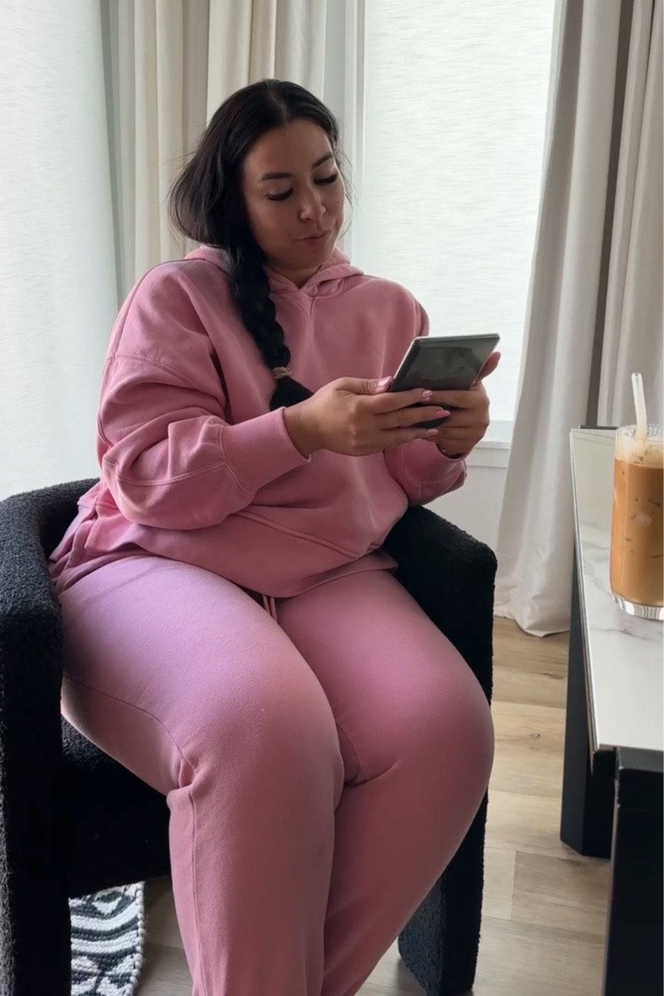 Use code AFBONNIE for a discount! 
Abercrombie sweatsuit, size L/XL top and size L bottoms! Lots of other color options
-
-
-
Matching set, loungewear, pink sweatsuit, casual outfit idea

#LTKStyleTip #LTKSeasonal #LTKMidsize