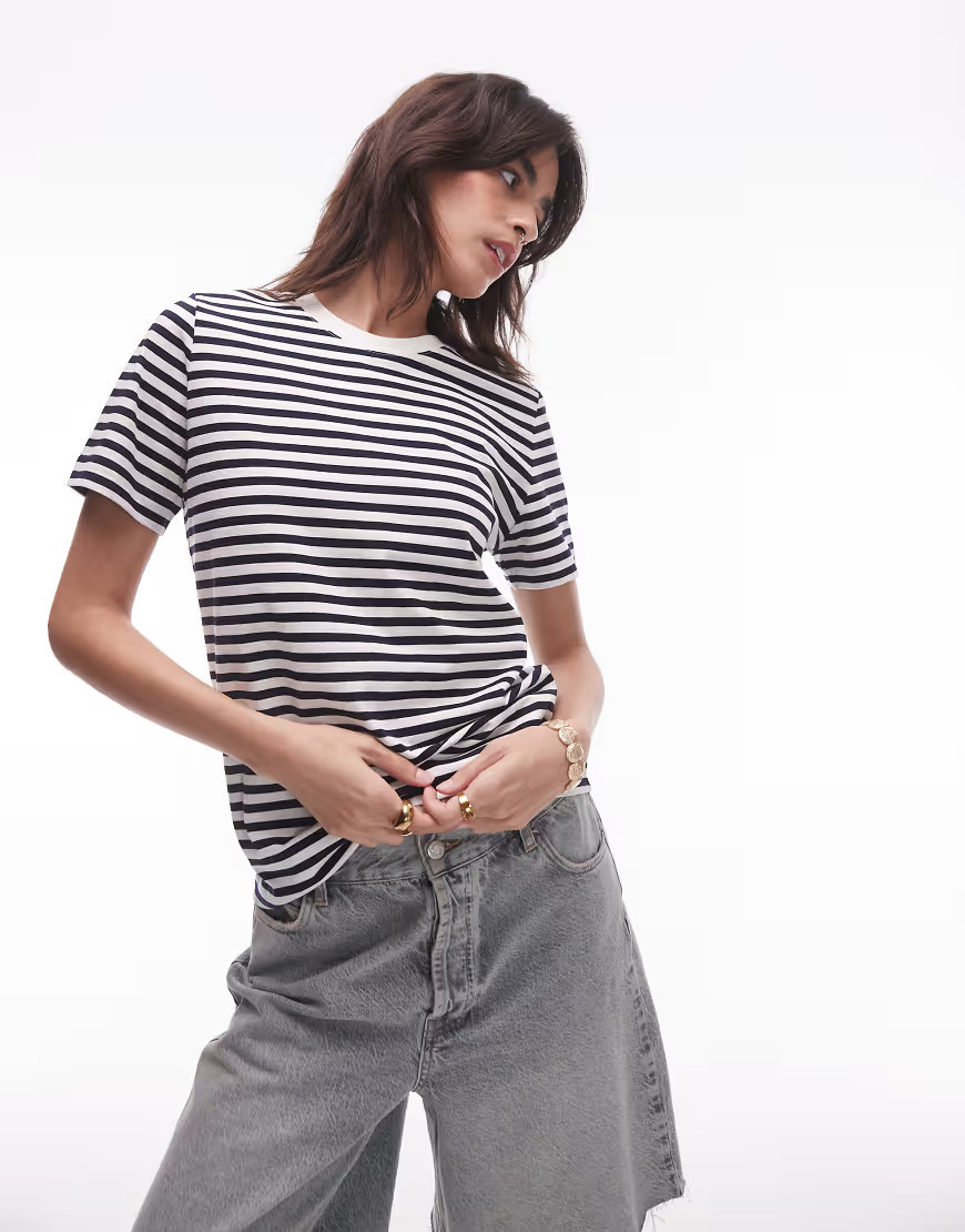 ARKET t-shirt in navy and off white stripes-Multi | ASOS (Global)
