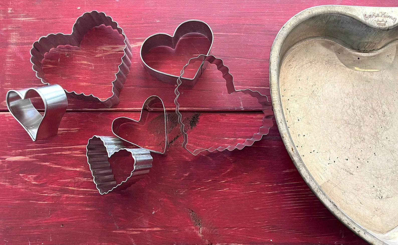 Vintage HEARTS Cake Pan & Cookie Cutter SET Silver Metal - Etsy | Etsy (US)
