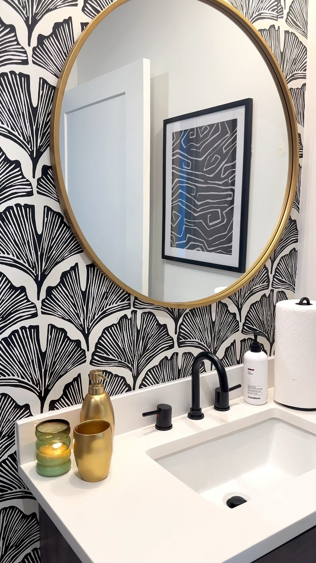 Shop items from my recent renter friendly bathroom revamp! 👩🏽‍🎨

#home #interior #bathroom #wallpaper 

#LTKfamily #LTKGiftGuide #LTKhome