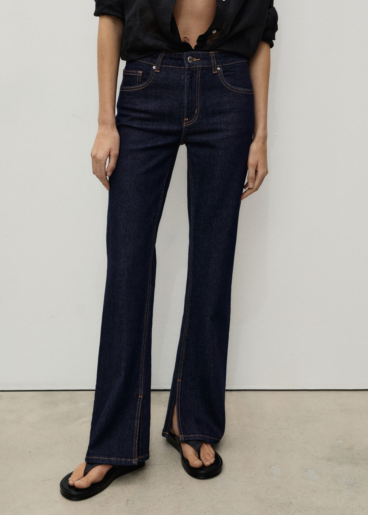 Rinse-wash flared jeans with openings - Women | MANGO USA | Mango (US/MX/AU)