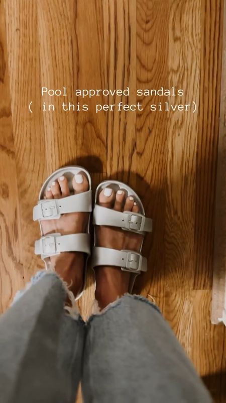 found the cutest pool approved sandals from @target… sooo comfy and how fun is this silver?!? 🤍🤍
@target @targetstyle #targetpartner #targetstyle #ad