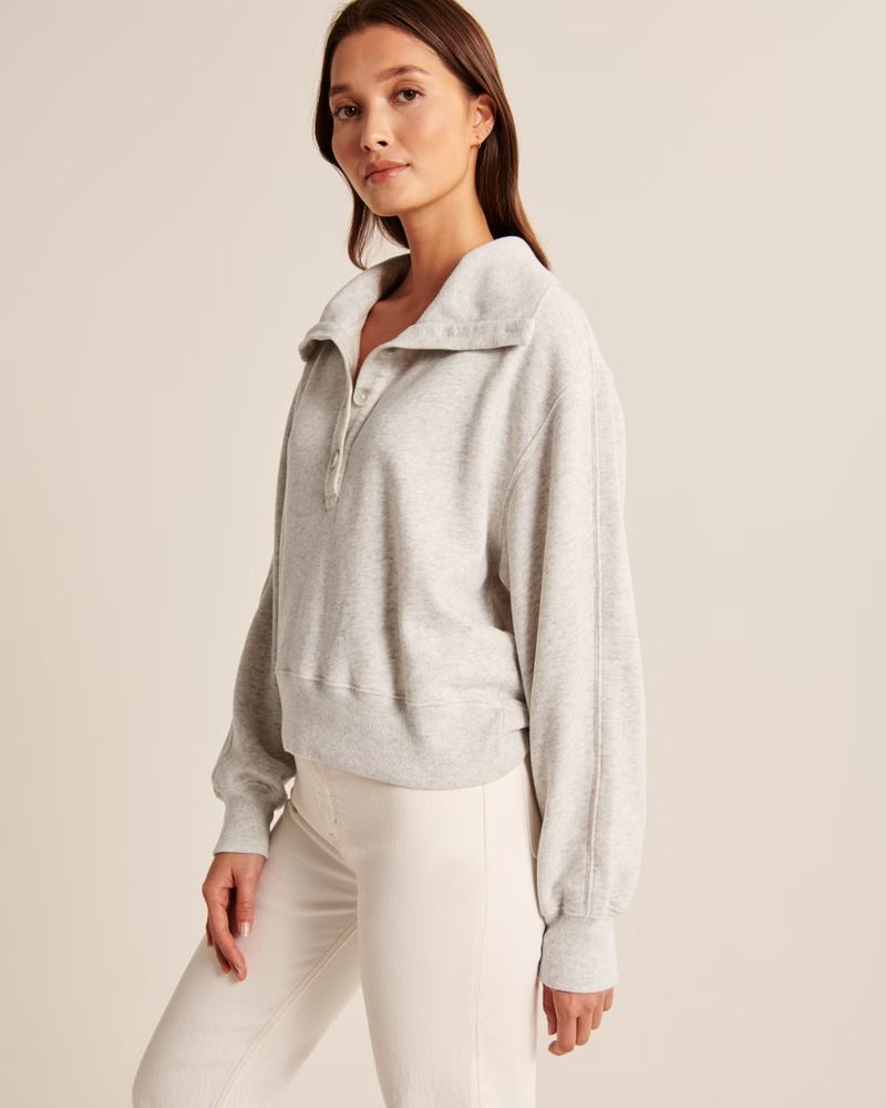 Drama Wedge Henley | Abercrombie & Fitch (US)
